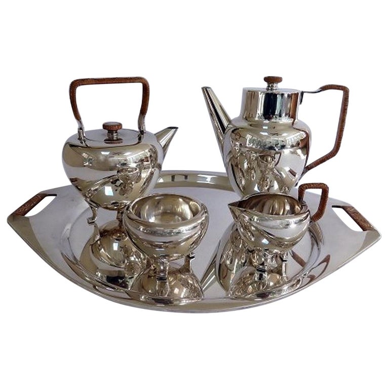 Georg Jensen Sterling Silver Coffee Pot Tea Pot, Sugar Bowl, Creamer No 960 For Sale