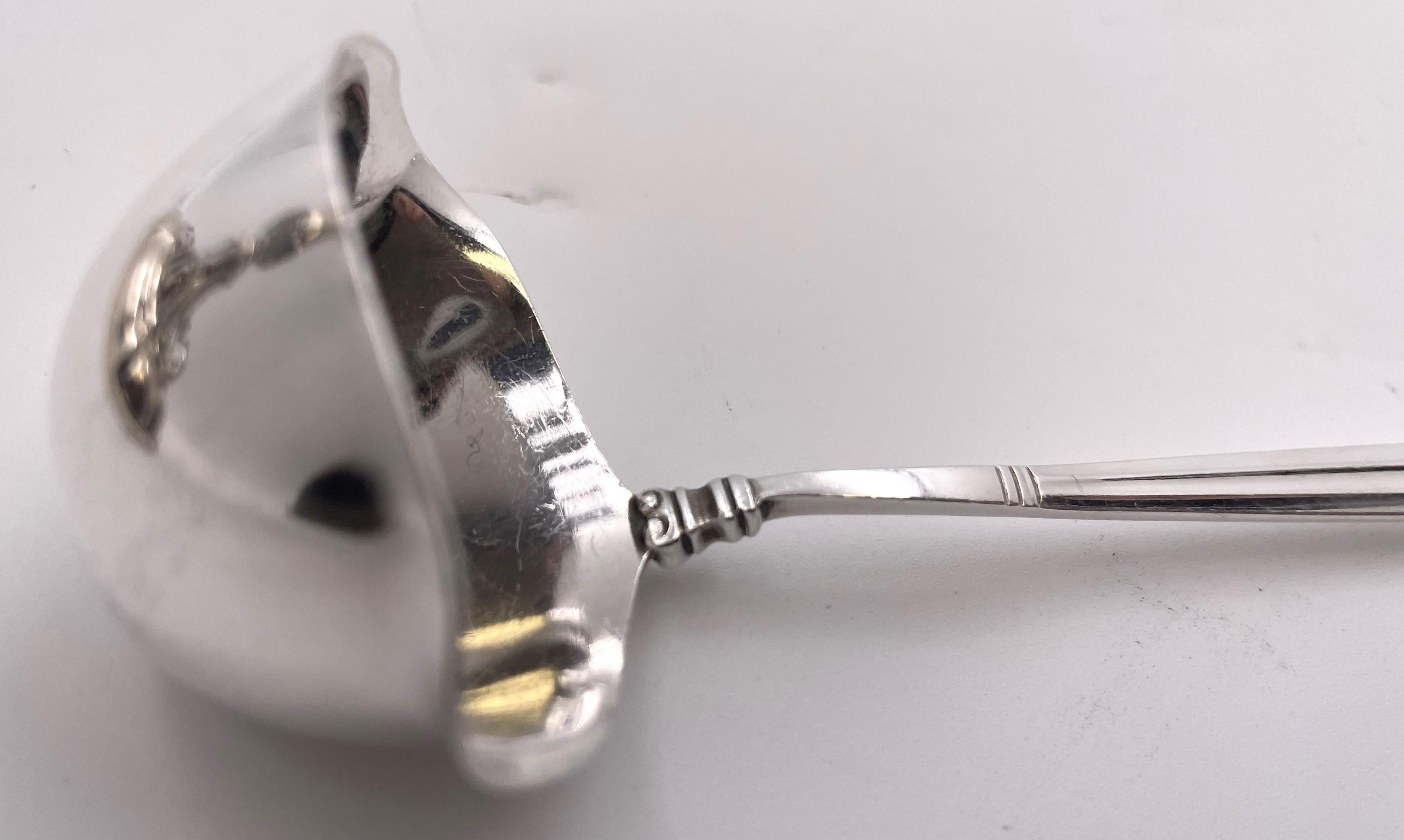 Georg Jensen Sterling Silber Sahnekelle in Eichelmuster mit Doppelausguss (Dänisch) im Angebot