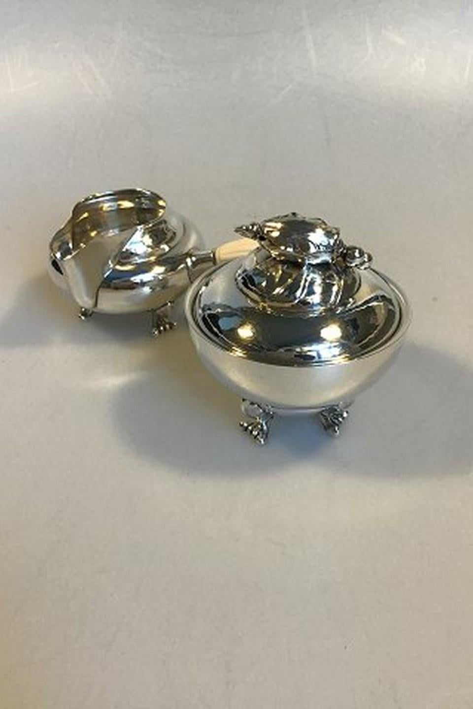 Georg Jensen sterling silver creamer No. 2C og Sugarbowl No. 2E i silver blossom creamer No. 2C Measures 7 cm / 2.75
