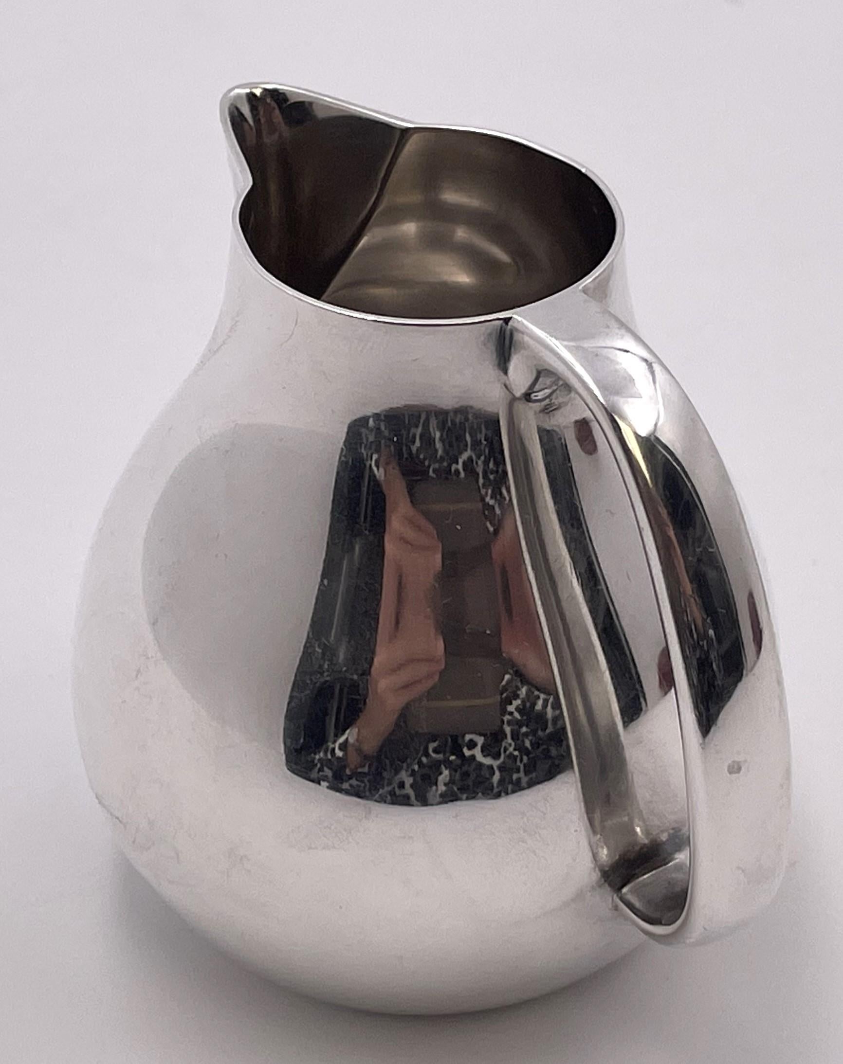 Mid-Century Modern Georg Jensen Sterling Silver Creamer & Sugar Bowl #1015 in Bernadotte Pattern For Sale