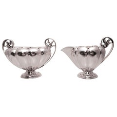 Crémier et sucrier en argent sterling à motif Georg Jensen 479B