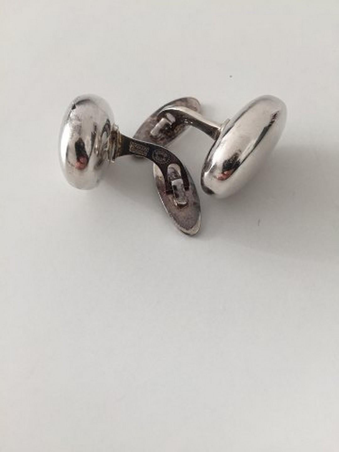 Georg Jensen Sterling Silver Cuff Links by Torun No 120. Measures 2.3 cm / 0 29/32 in. and is in good condition. Weighs 16.6 g / 0.58 oz.