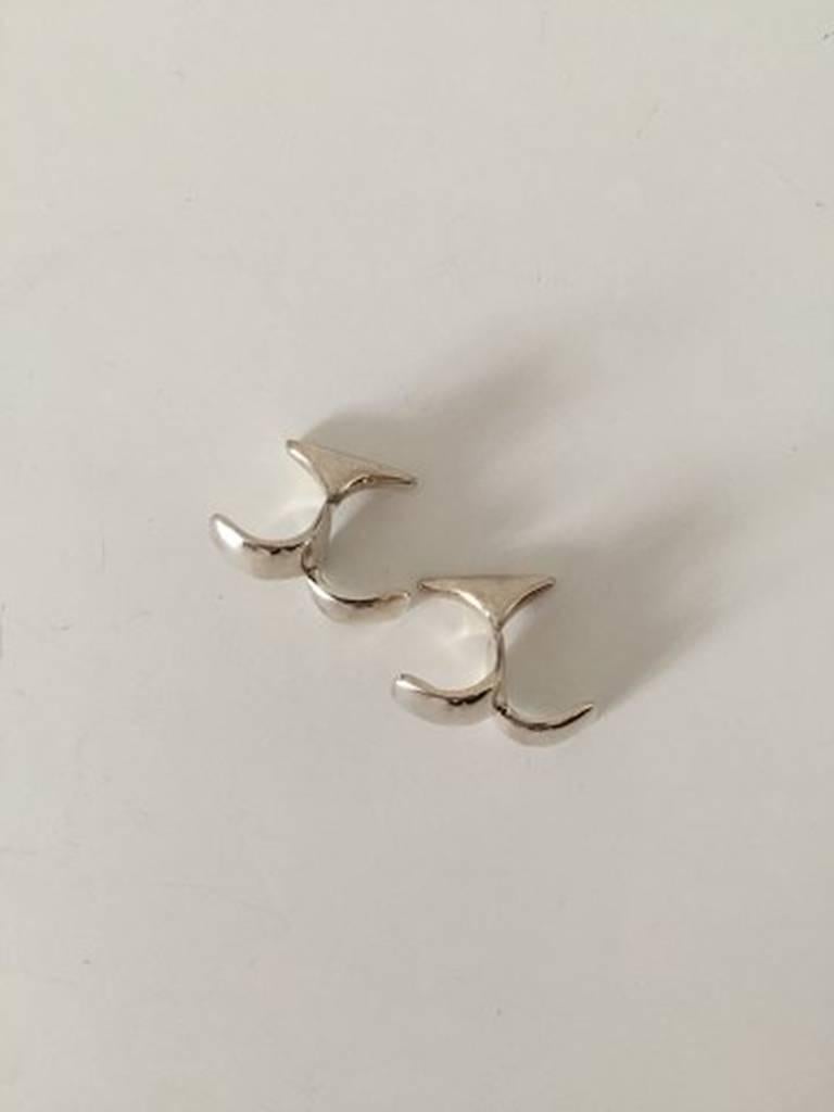 Georg Jensen Sterling Silver Cuff Links No 214. Measures 2.3 cm / 0 29/32 in. and is in good condition. Weighs 16.7 g / 0.59 oz.