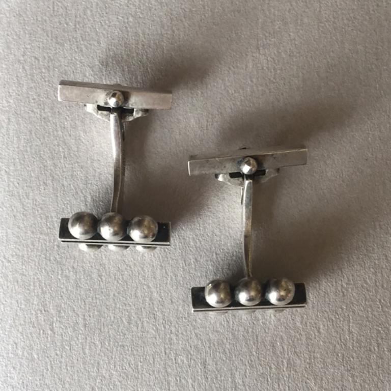 Georg Jensen Sterling Silver Cufflinks No. 61B by Harald Nielsen In Good Condition For Sale In San Francisco, CA