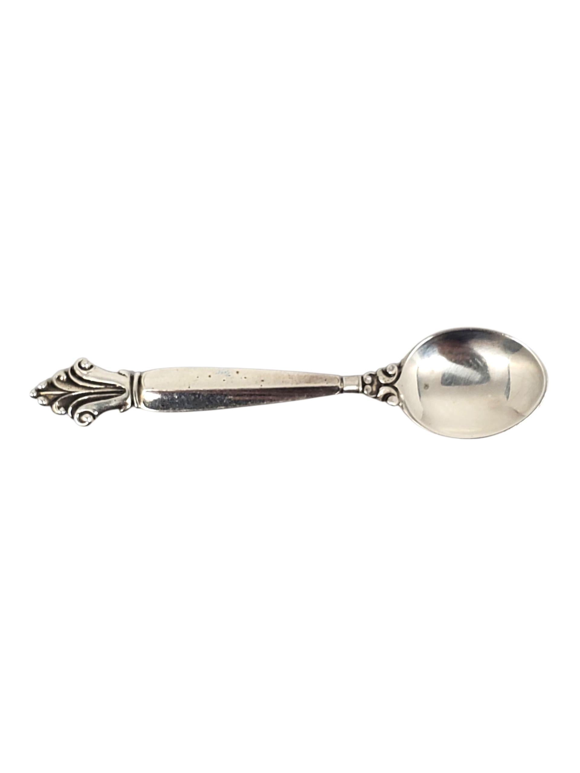 Georg Jensen Sterling Silver Denmark Salt Spoon -

This vintage Georg Jensen Denmark salt spoon features scroll and fan detailing made of solid sterling silver.

Size: approx. 2.5