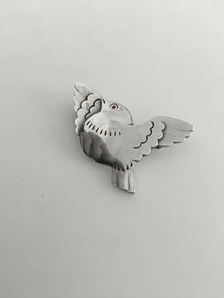 Georg Jensen Sterling Silver Dove Brooch No. 320. Measures 4.4 cm (1 47/64 in.). Weighs 5 grams (0.20 oz). This piece is from after 1945.