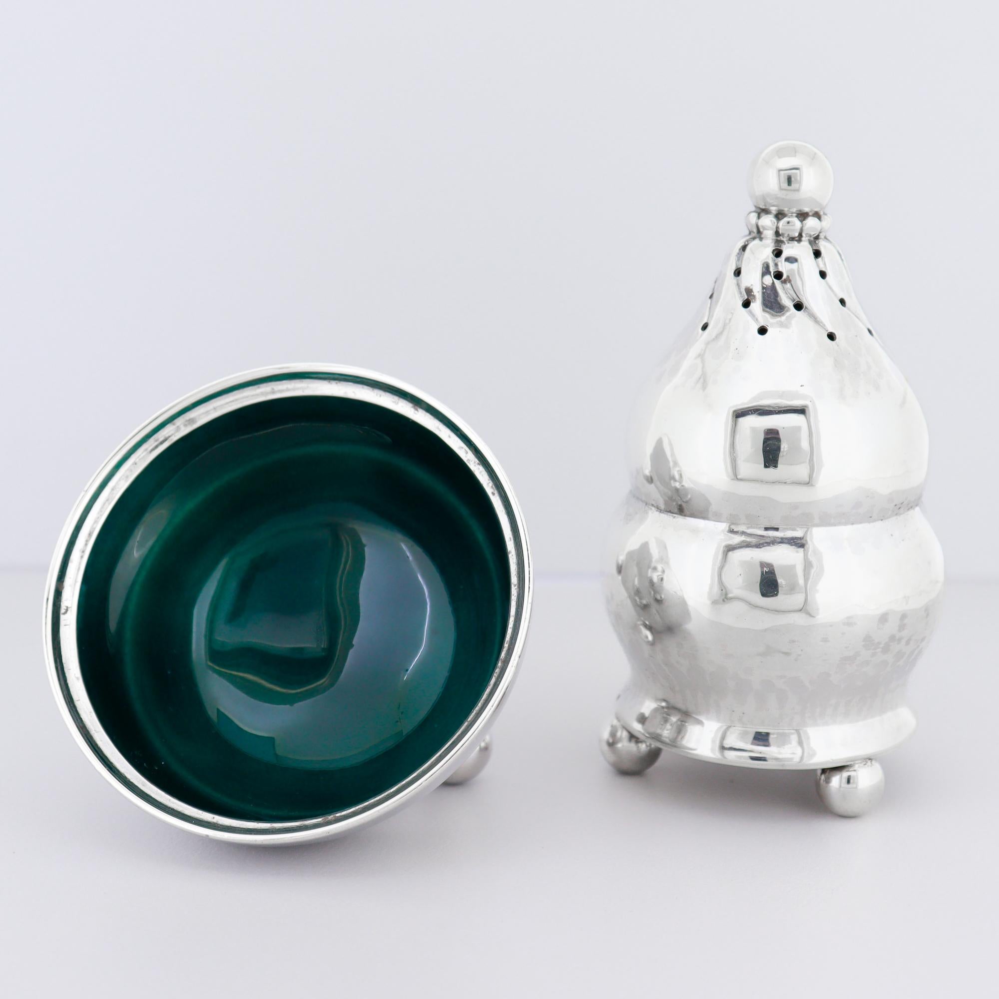 Paire de poivrières et de salières en argent et émail de Georg Jensen #410 en vente 1