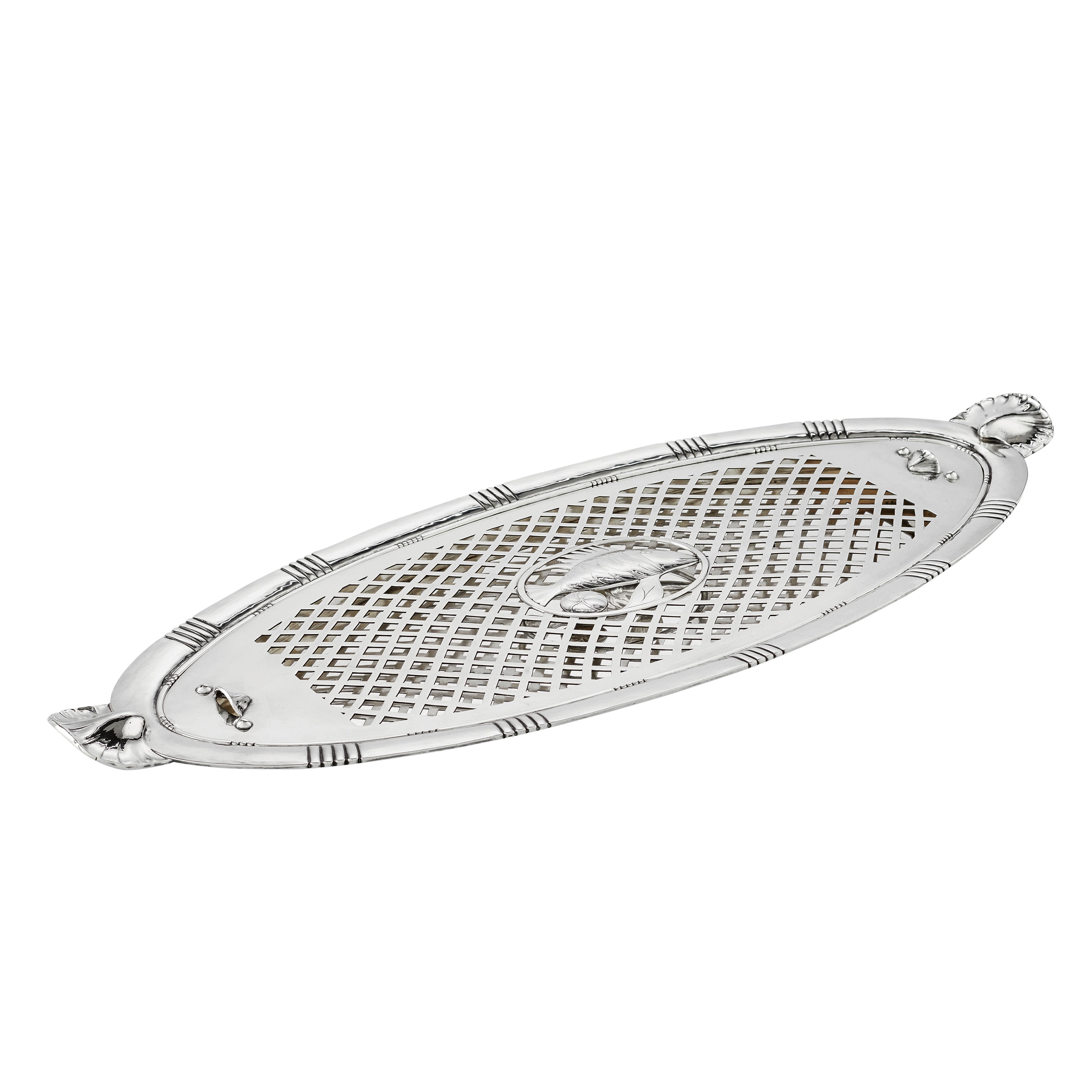 Piatto e coperchio a forma di pesce in argento sterling di Georg Jensen, Design/One 335 in vendita 1