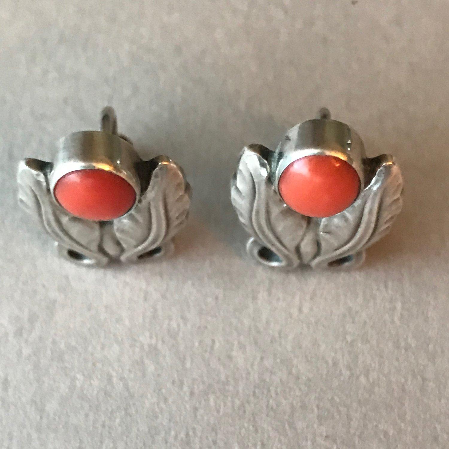 Georg Jensen Sterling Silver Foliate Earrings No. 108 with Coral In Good Condition For Sale In San Francisco, CA