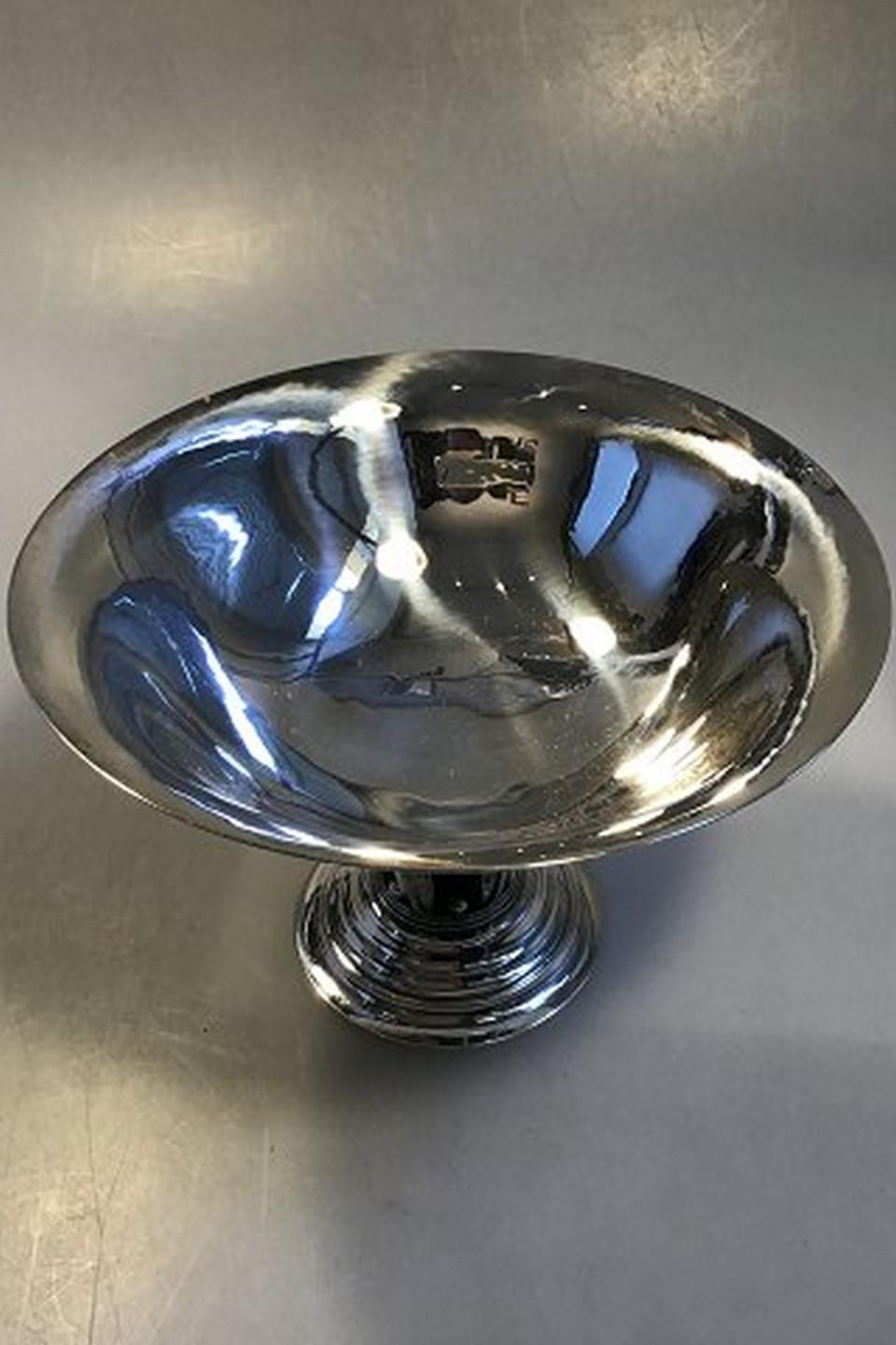 Art Nouveau Georg Jensen Sterling Silver Footed Bowl No 242 For Sale