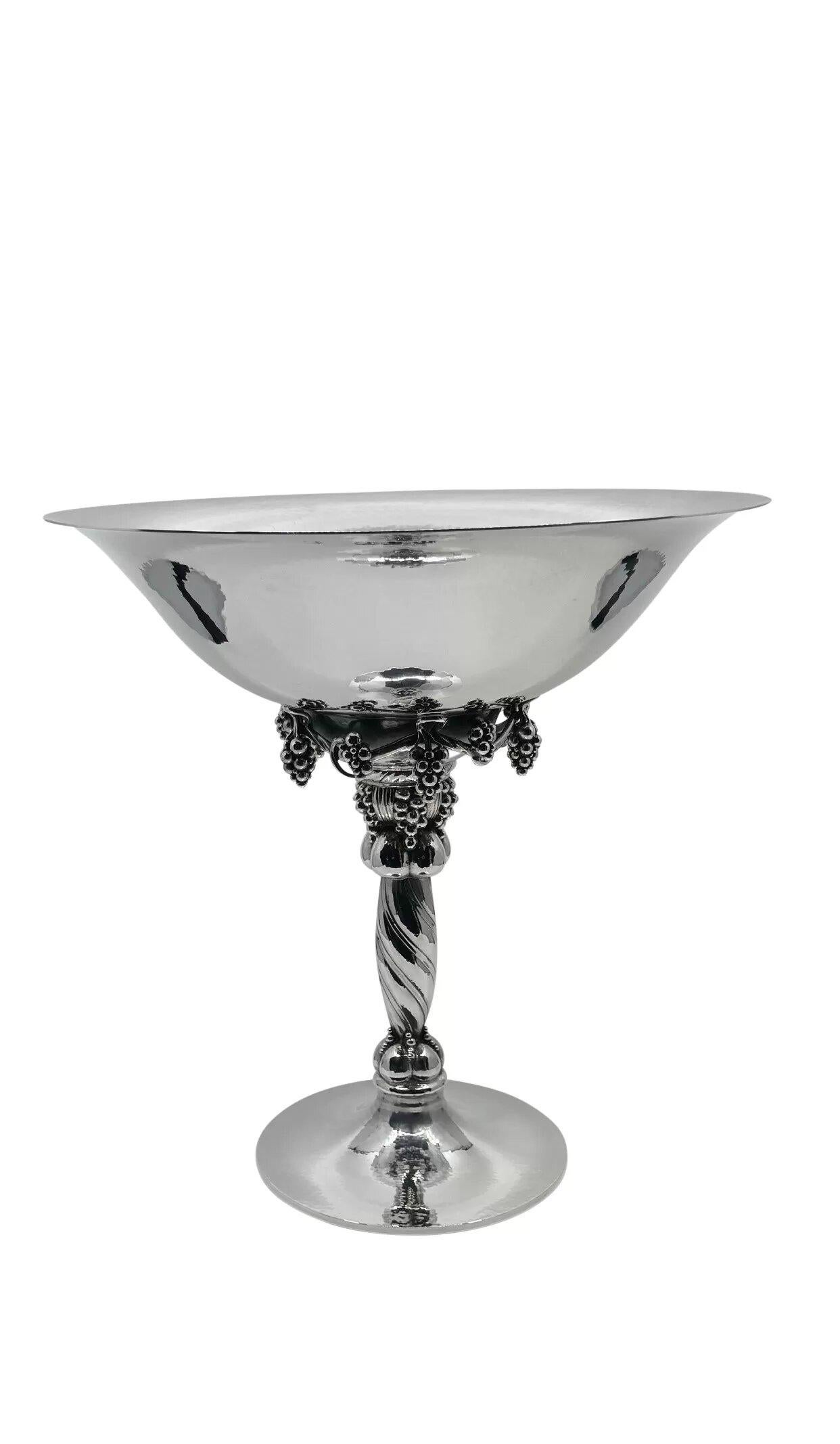 Art Nouveau Georg Jensen Sterling Silver Grape Tazza 264B For Sale