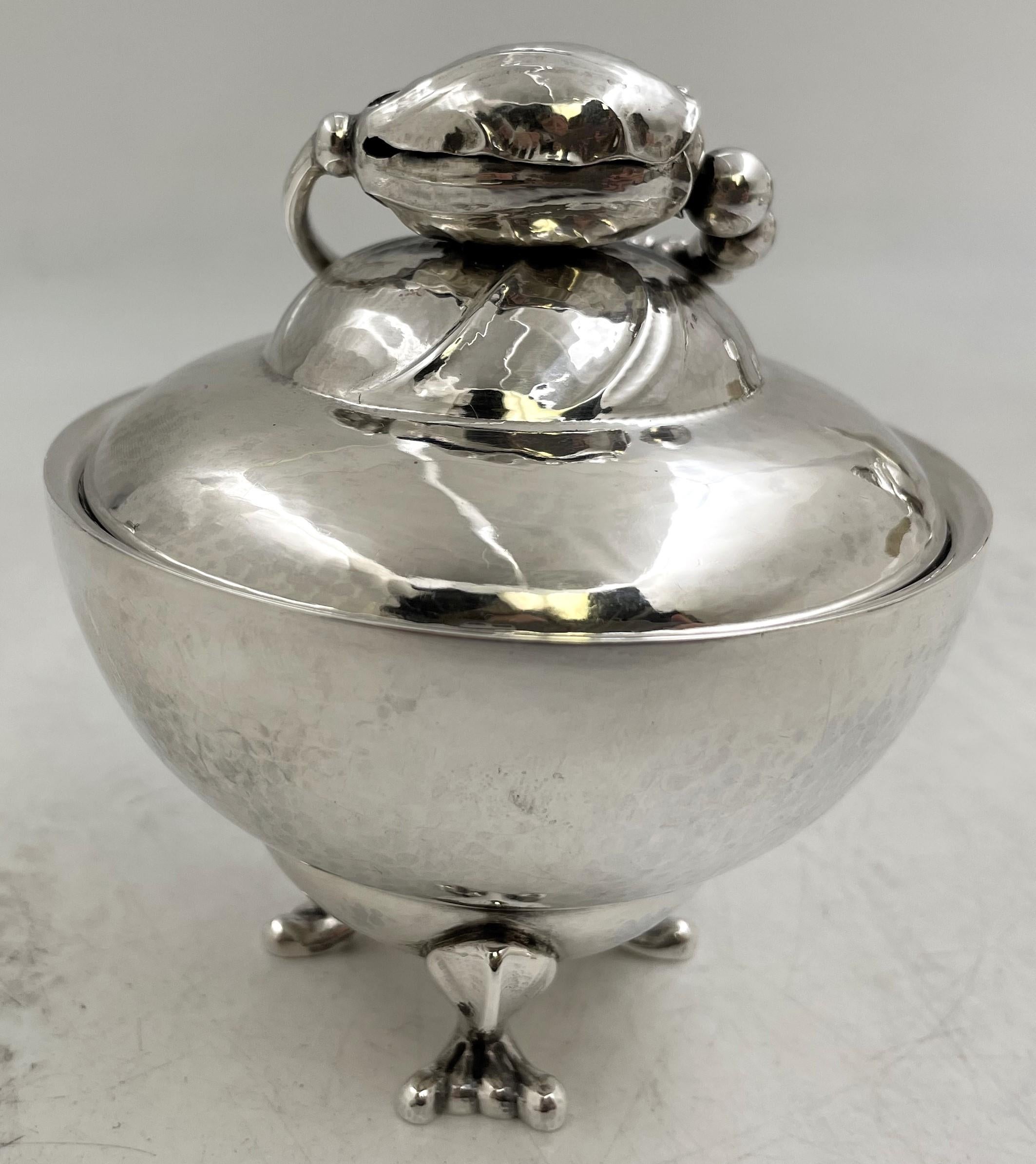 Georg Jensen Sterling Silver Hammered 5-Piece Tea & Coffee Set on Tray Blossom en vente 5