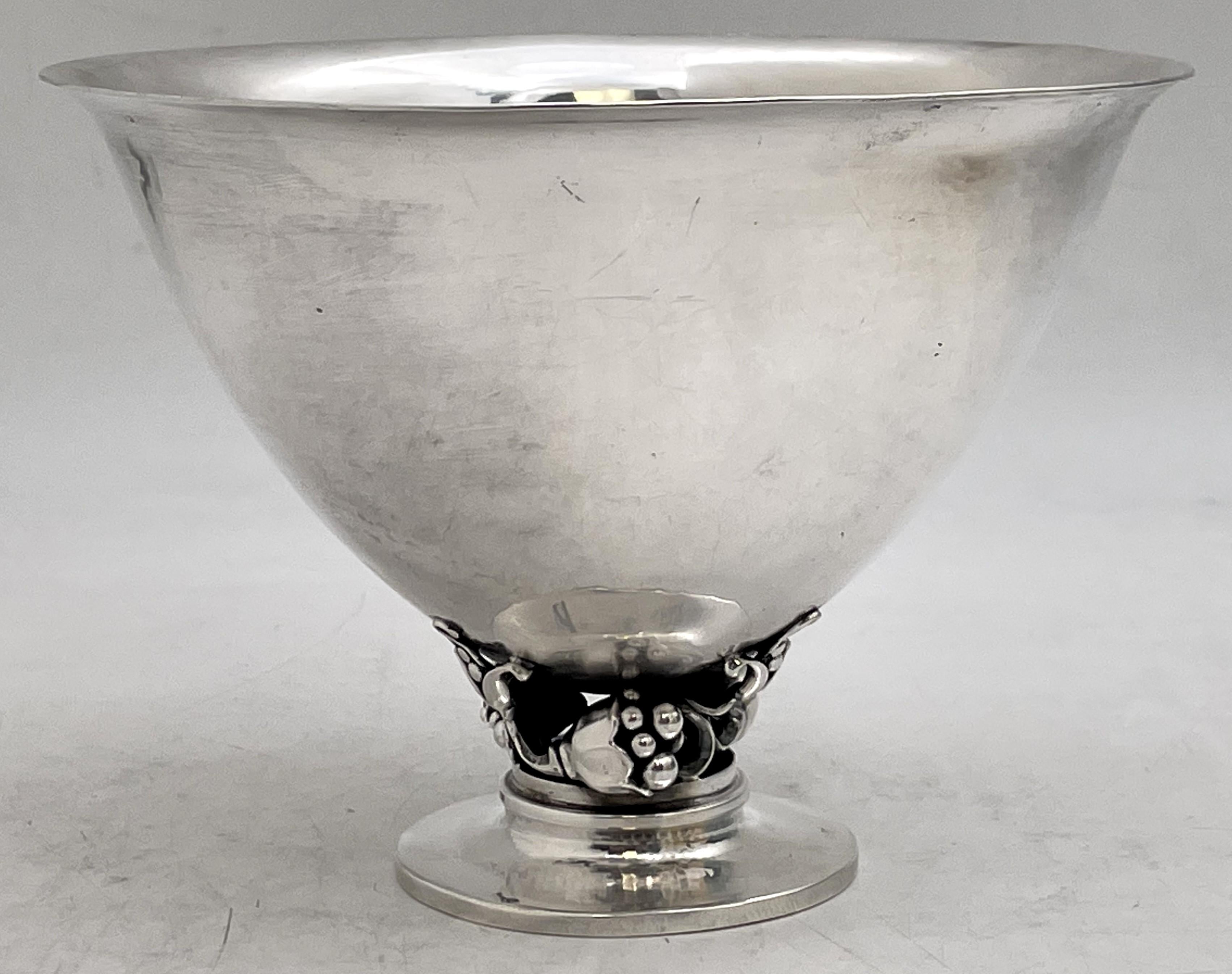 Danish Georg Jensen Sterling Silver Hammered Bowl #778 in Mid-Century Modern Style For Sale