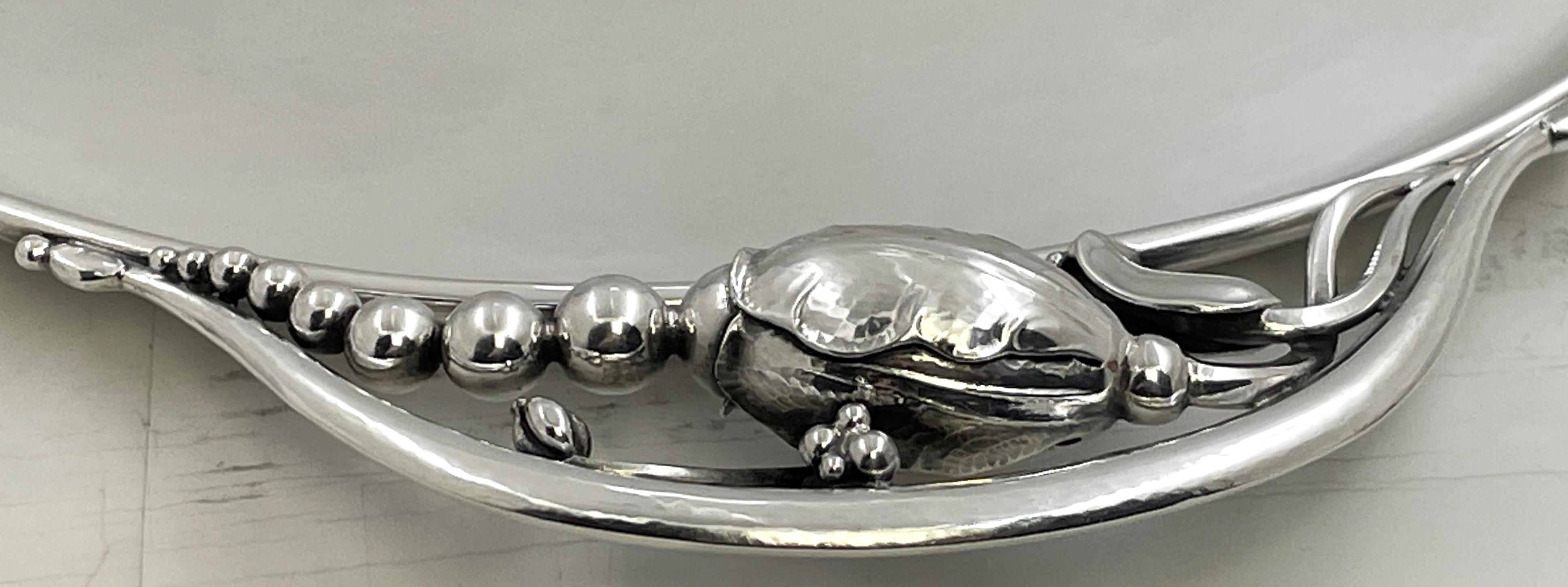 Georg Jensen Sterling Silver Hammered Tray in Blossom Pattern #2I Martillado en venta