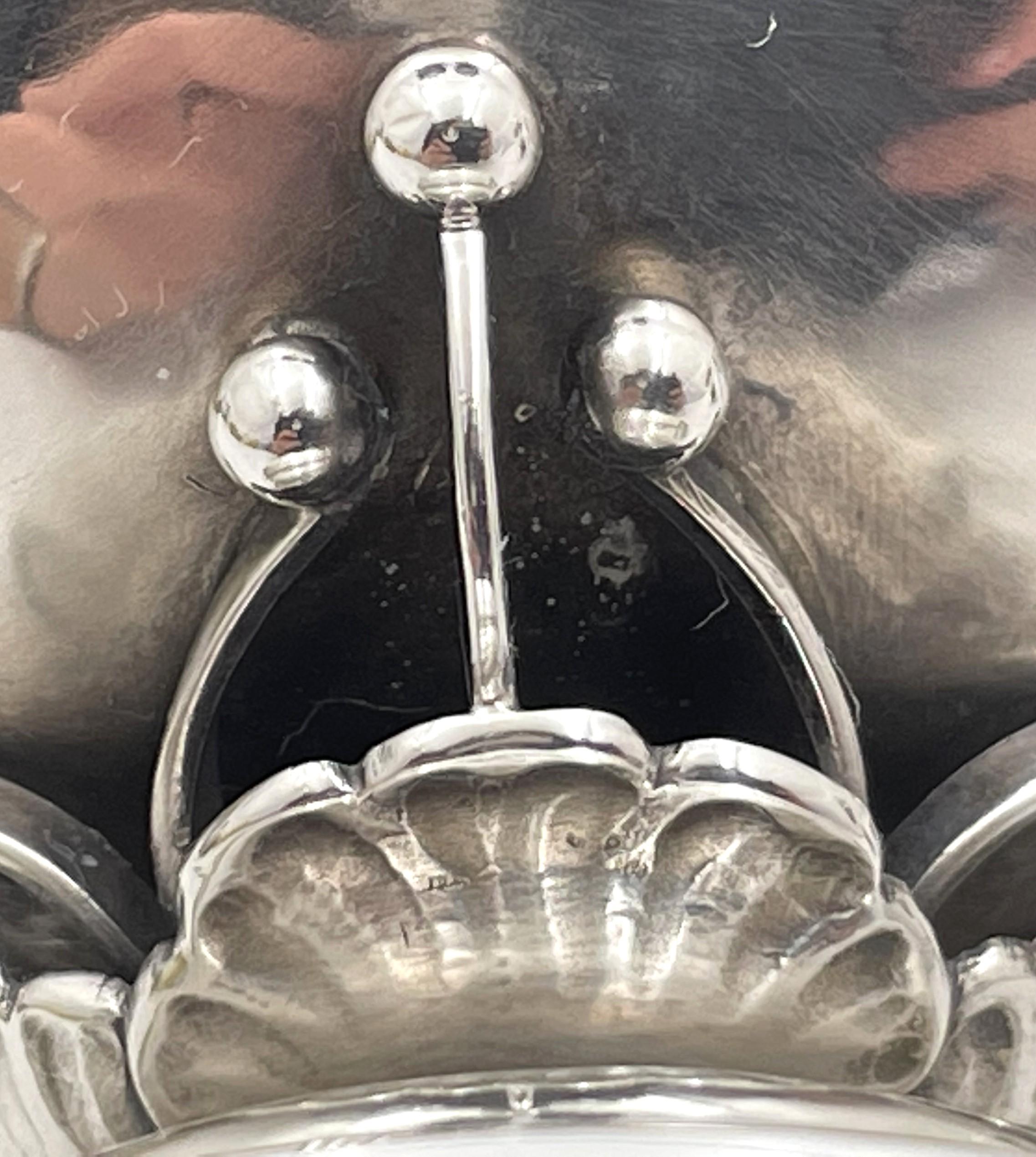 Cremiera e zuccheriera in argento sterling di Georg Jensen martellata a mano #235A in vendita 2