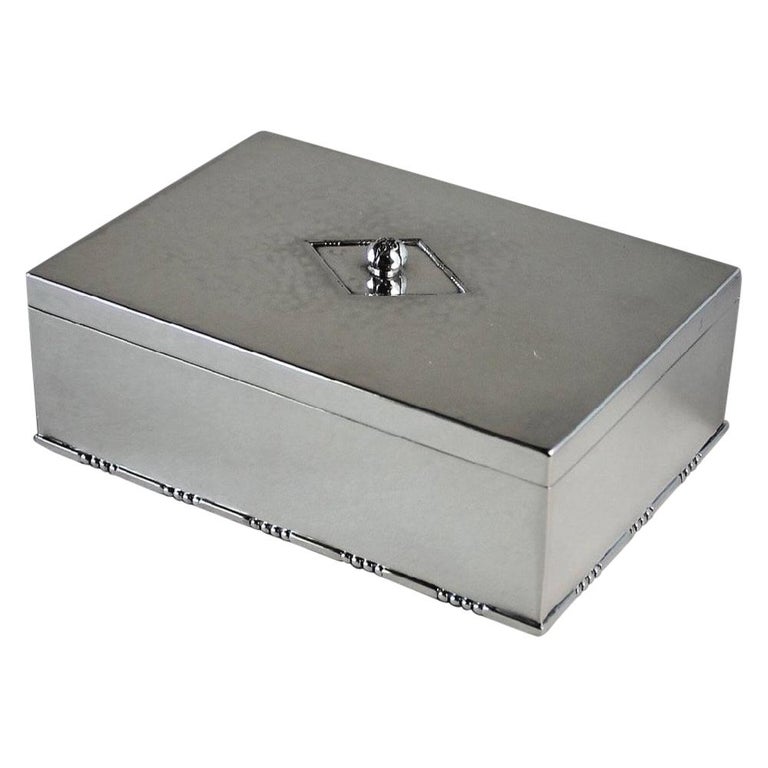 Jensen Sterling Silver Keepsake Box, No.329 For Sale at 1stDibs