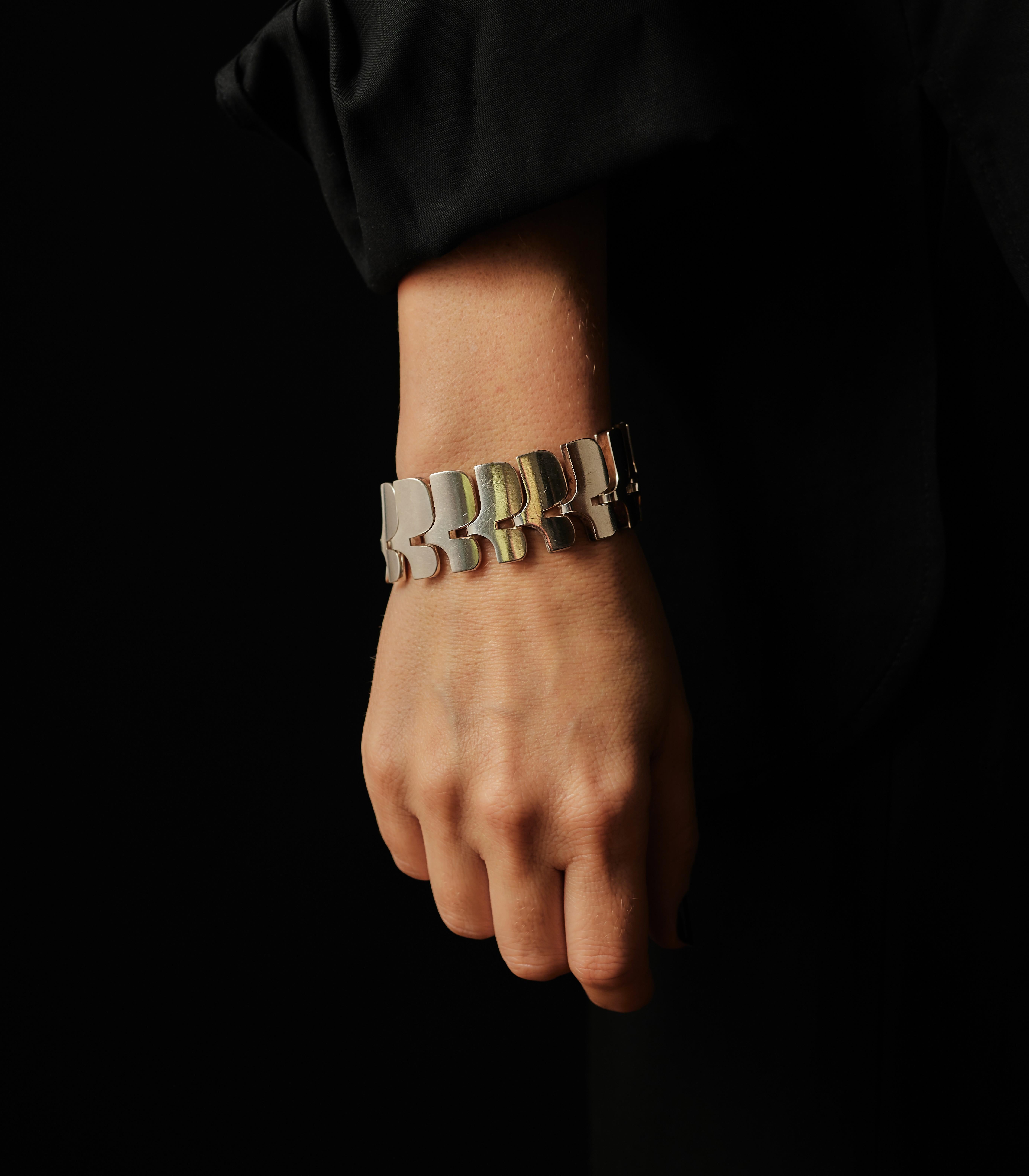Il bracciale Modernista n. 149B di Georg Jensen in argento sterling, disegnato da Inga-Britt 