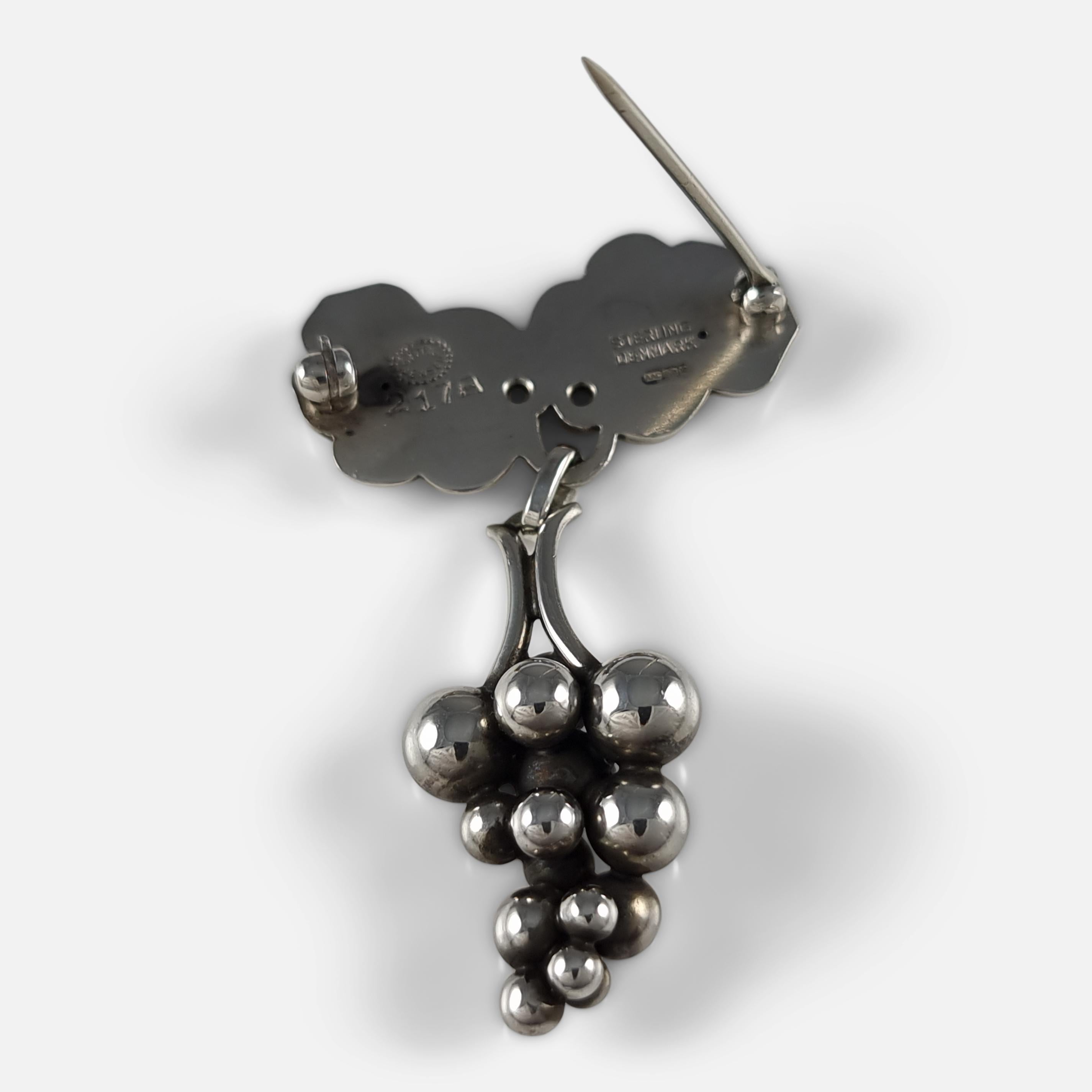 Georg Jensen Sterling Silver Moonlight Grapes Brooch #217B In Good Condition In Glasgow, GB