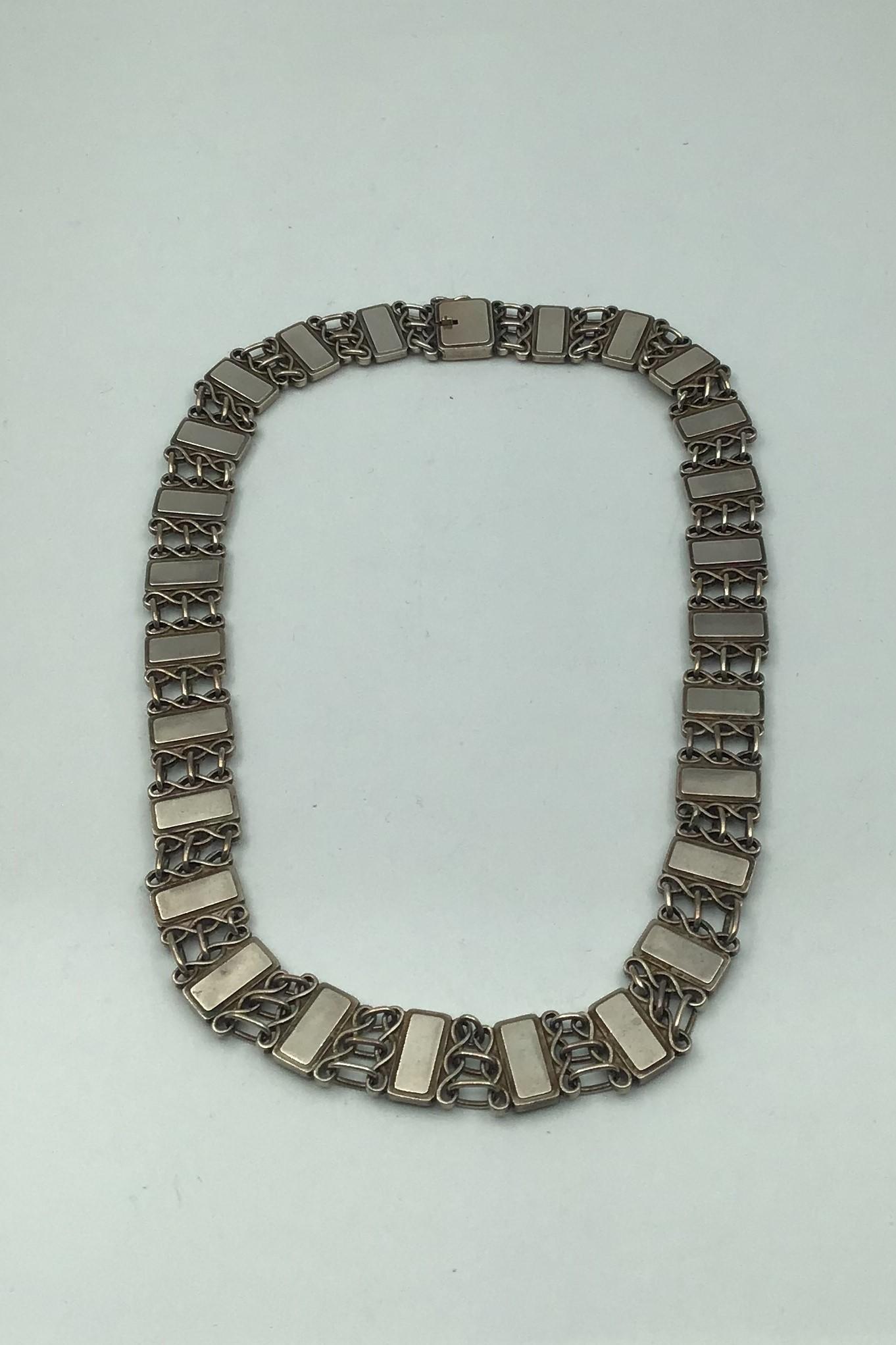 Georg Jensen Sterlingsilber-Halskette Nr. 63 (Moderne) im Angebot