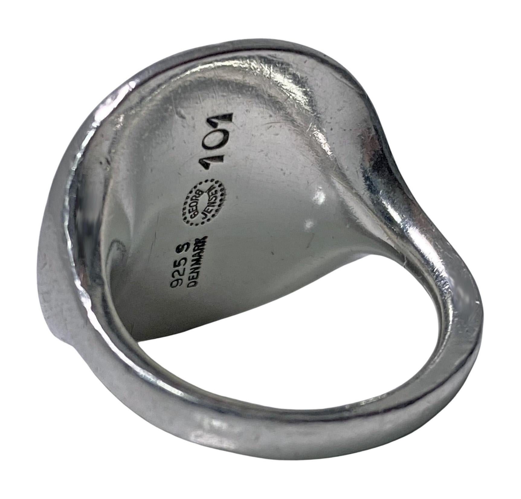 Georg Jensen Sterling Silver No 101 Ring Denmark C.1970 In Good Condition For Sale In Toronto, ON