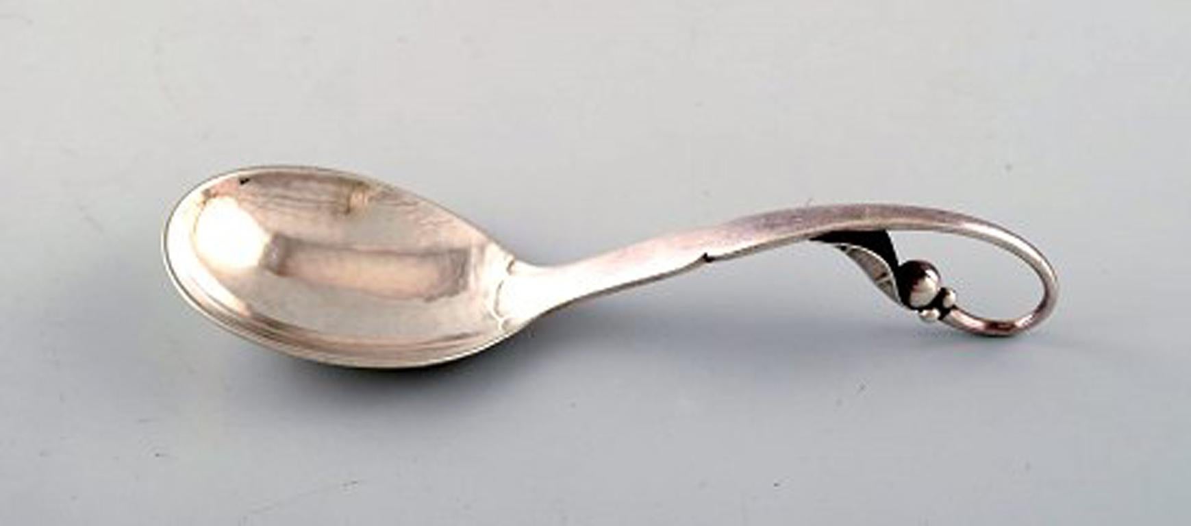 Georg Jensen sterling silver Nr. 21, marmalade spoon.
Measures: Length 13 cm.
Stamped.
Very good condition.