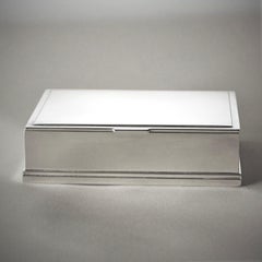 Georg Jensen Sterling Silver "Pyramid" Keepsake Box No.661 by Harald Nielsen