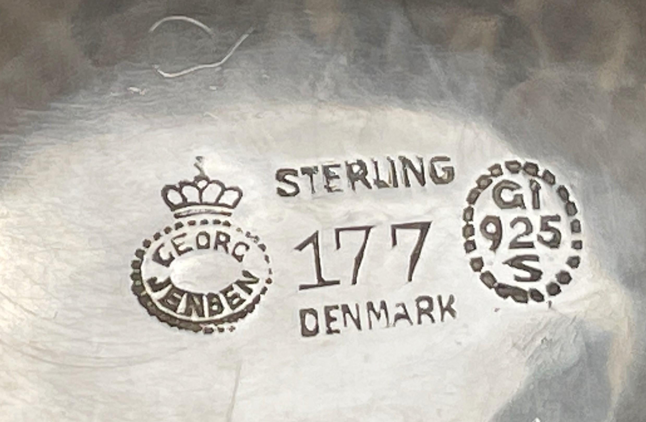 Service à thé et café rare de 4 pièces en argent sterling Georg Jensen avec motif 71 en vente 9