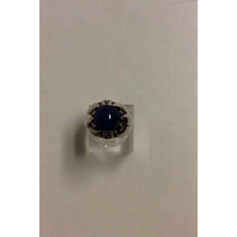 Georg Jensen Sterling Silber Ring mit Lapislazuli von 1933-1944 N.59.

Ring Größe 48 / US 4 1/2.

Wiegt 5,2 g / 0,19 Unzen.