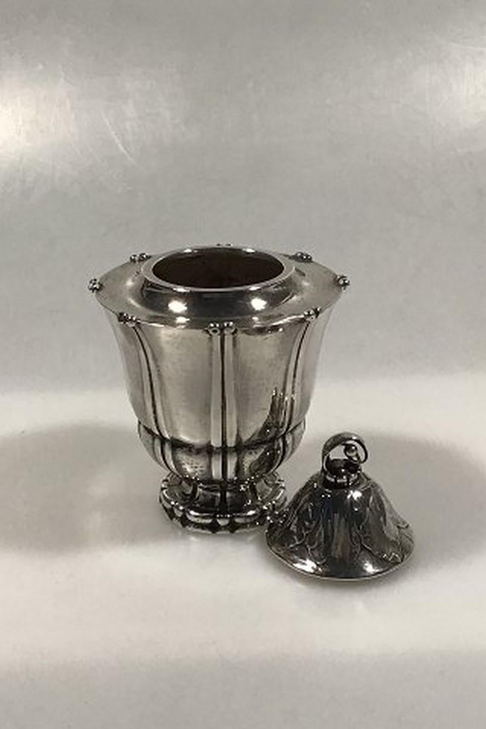 Art Nouveau Georg Jensen, porta tè in argento Sterling n. 4 in vendita