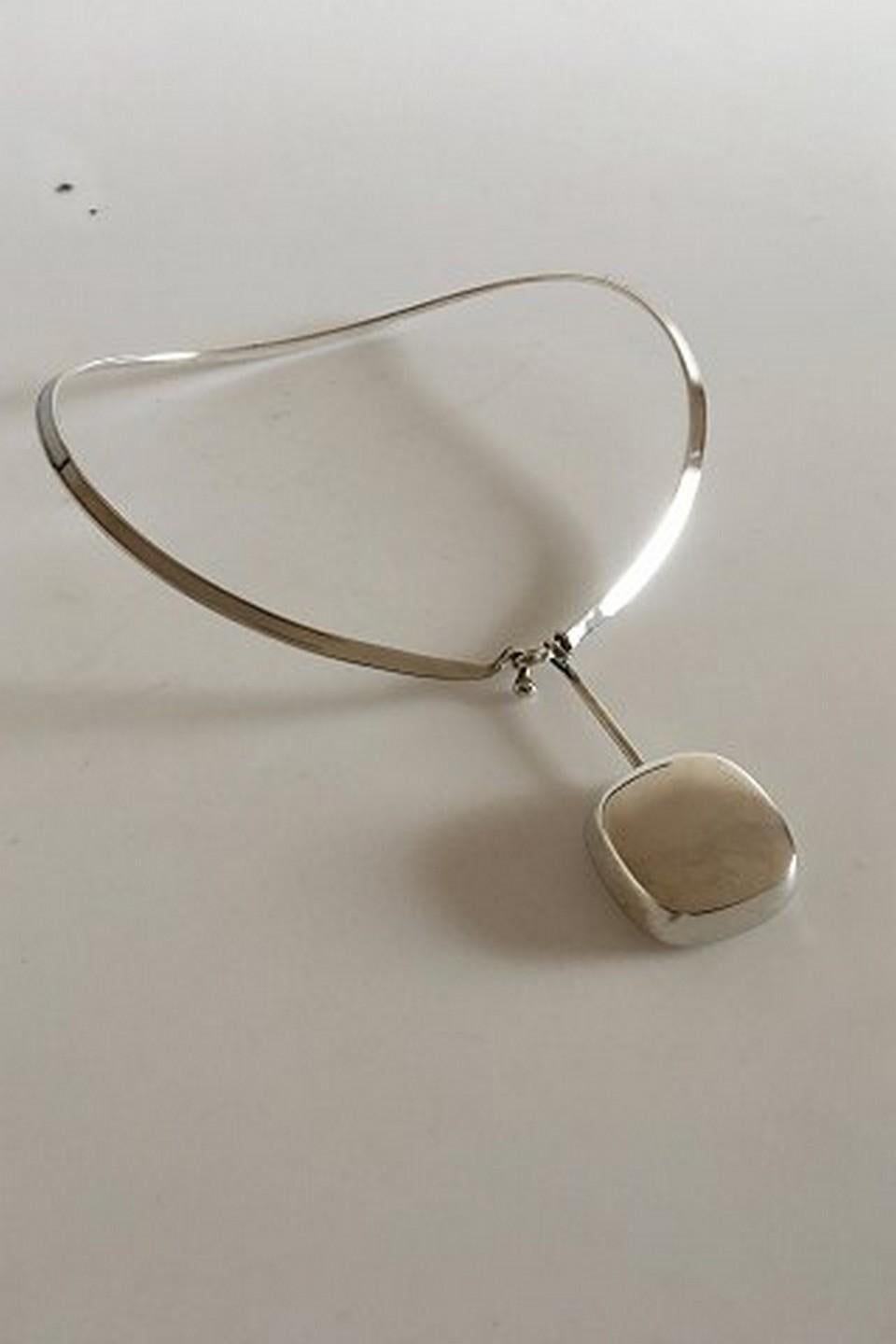 Georg Jensen Sterling Silver Torun Neckring #168 with Pendant #306 In Good Condition In Copenhagen, DK