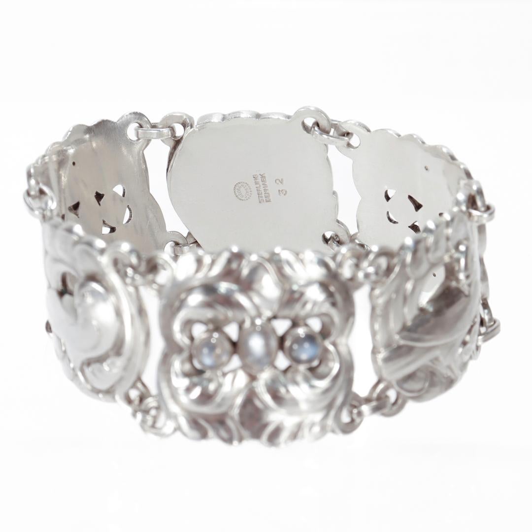 Breites Taubenarmband aus Sterlingsilber von Georg Jensen Nr. 32 mit Mondsteinen 4