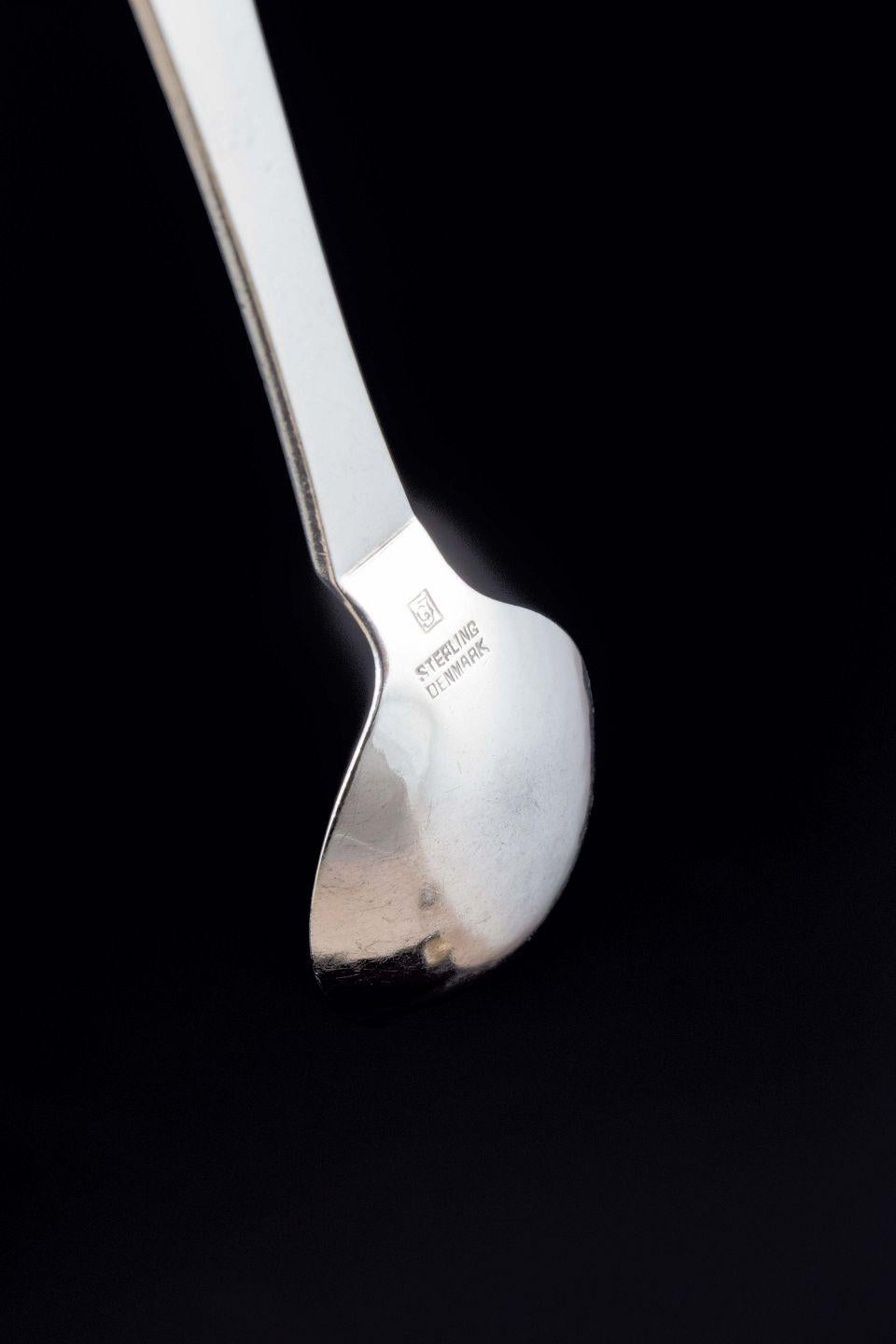 Georg Jensen. Two spoons in the “beaded” pattern. Sterling silver. In Excellent Condition For Sale In København, Copenhagen