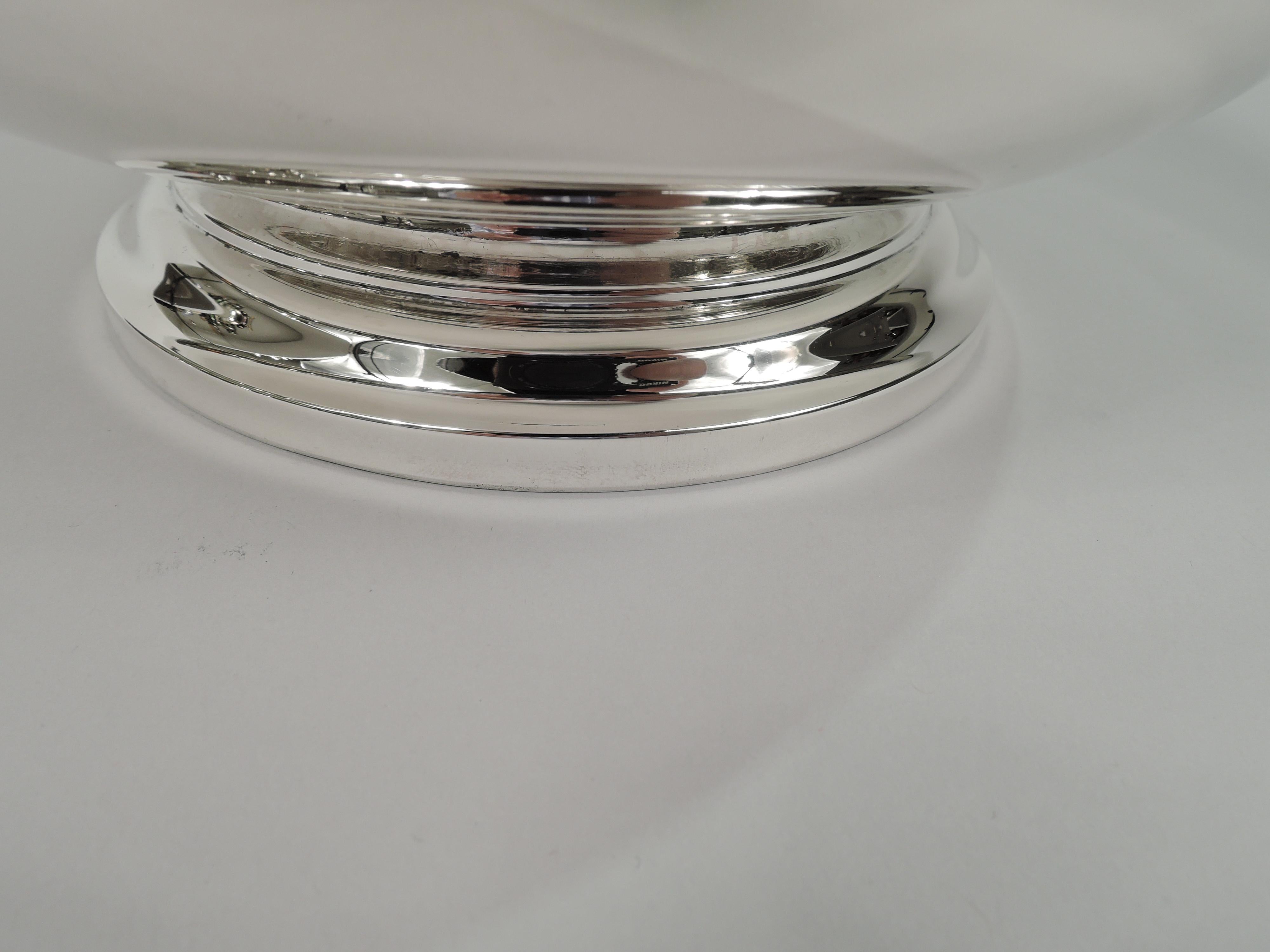 Georg Jensen USA Traditional American Colonial Revere Bowl In Excellent Condition For Sale In New York, NY