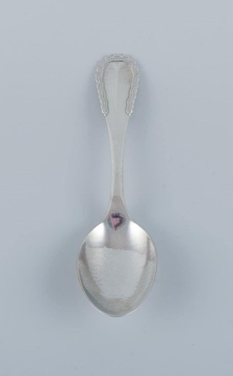 Georg Jensen, Viking, set of seven large dinner spoons in 830 silver.  In Excellent Condition For Sale In Copenhagen, DK