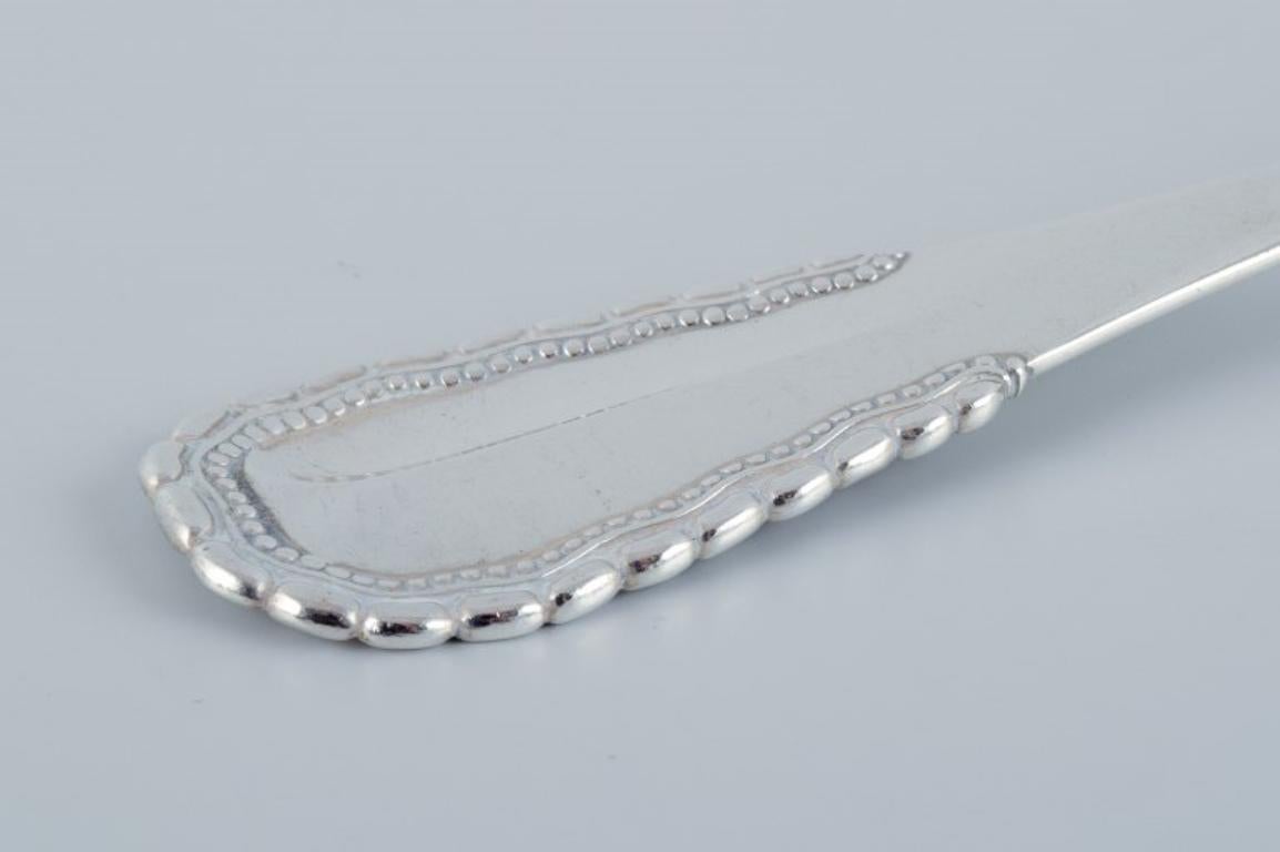 Georg Jensen, Wikinger, Satz von sieben großen Esslöffeln aus 830er Silber. (Frühes 20. Jahrhundert) im Angebot