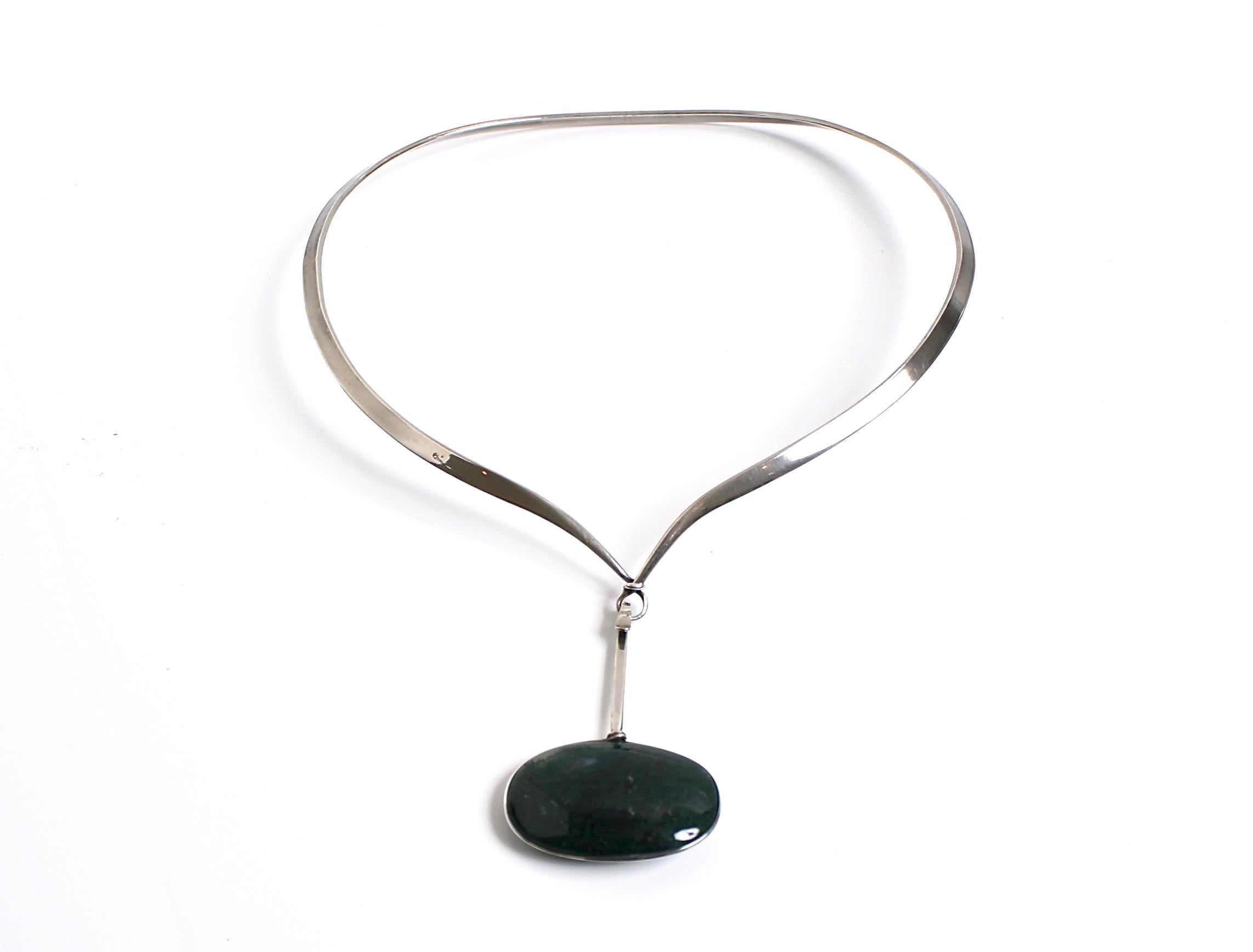 Early Vivianna Torun Bulow-Hube sterling silver & Moss Agate drop & collar made by Georg Jensen Denmark c.1970 Very rare item marked Torun/Georg Jensen The drop is a spectacular green oval, design number 133 hanging from a much sought after neckring