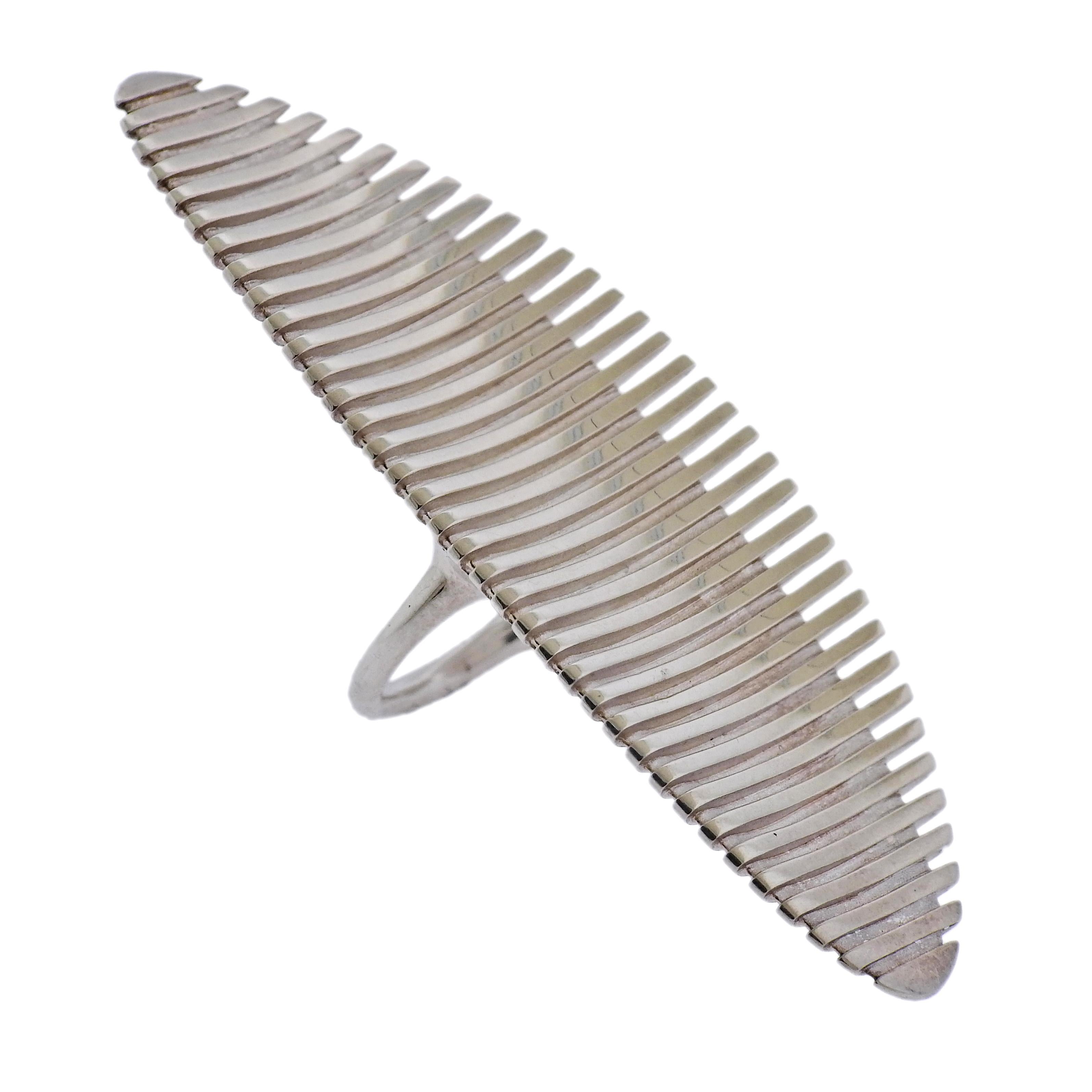 Brandneuer langer Ring aus Sterlingsilber von Georg Jensen aus der Lamellae Collection. Ring oben ist 2 7/8