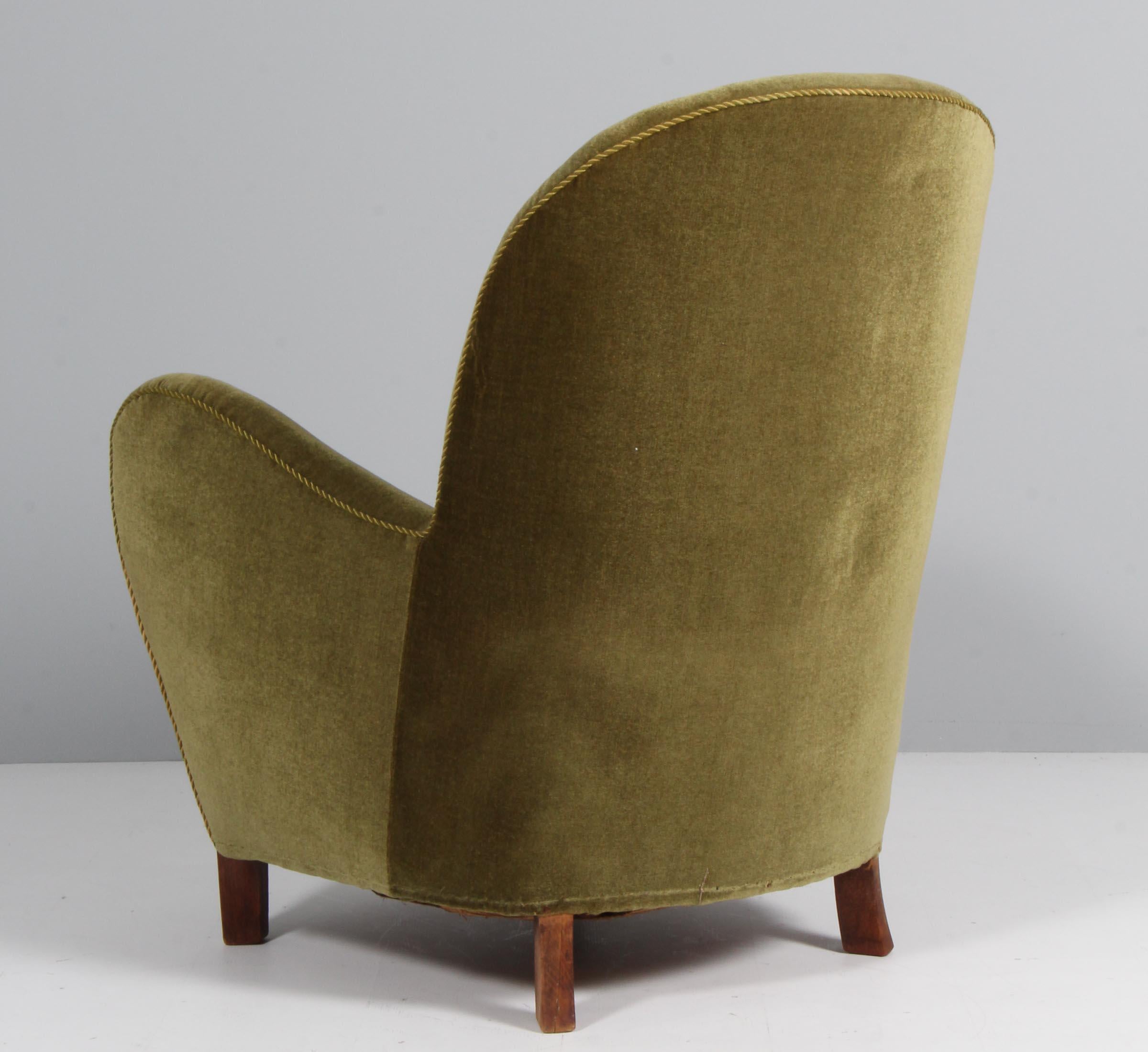 Georg Kofoed fauteuil de salon en velours vert, Danemark, années 1940 en vente 1