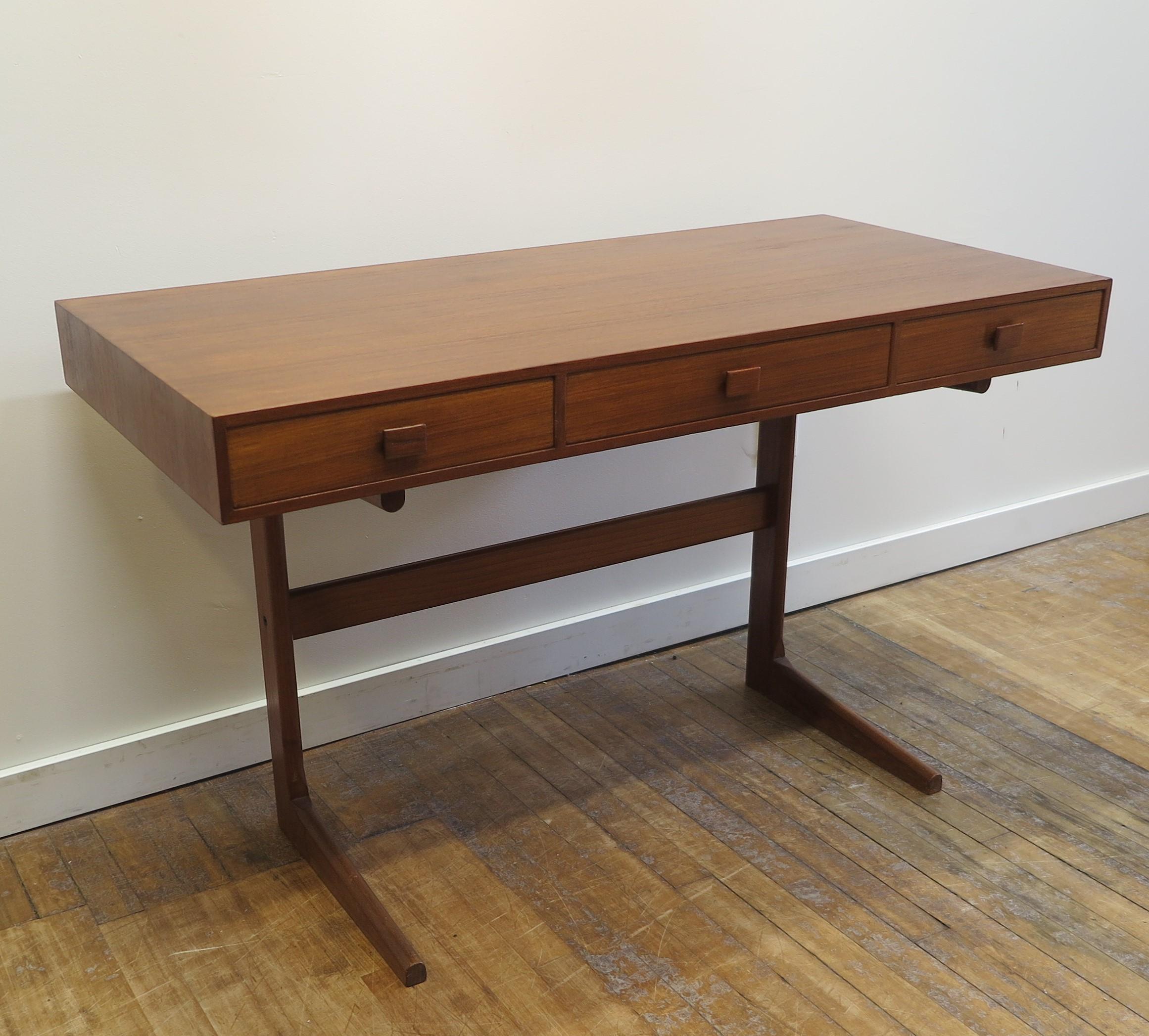 Georg Petersens Cantilever Desk In Good Condition For Sale In New York, NY