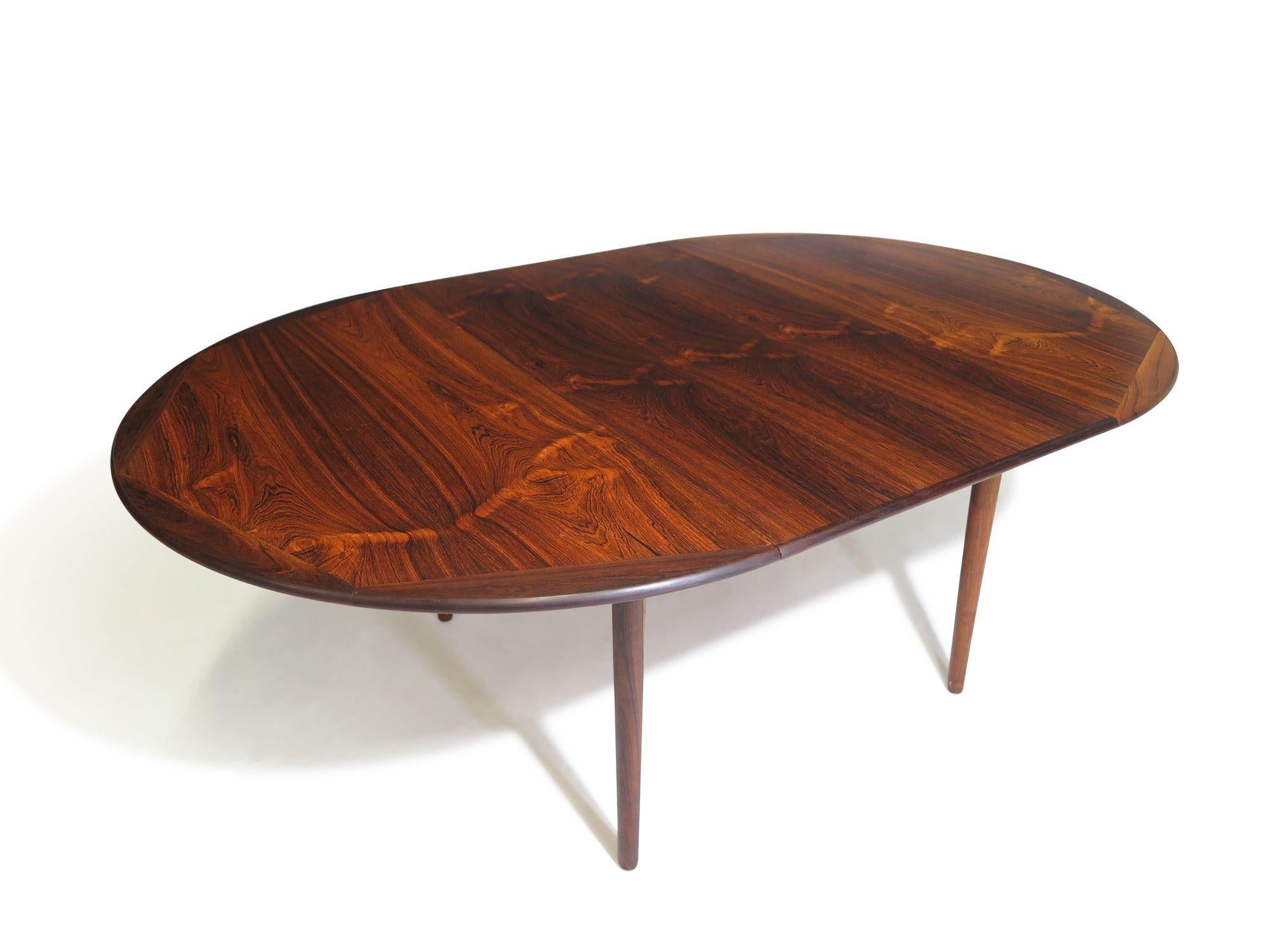 Georg Petersens Round Rosewood Dining Table 2