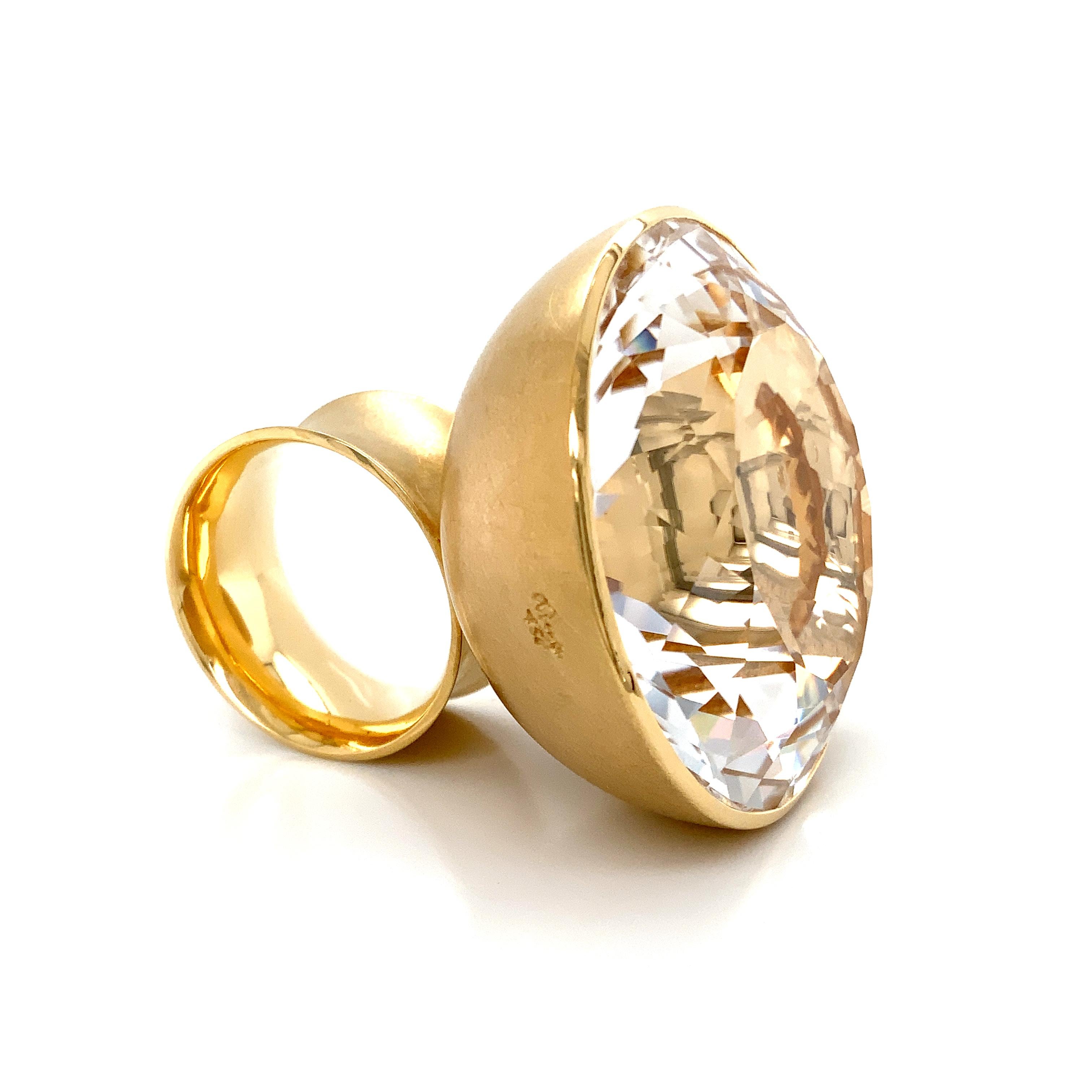 Contemporary  Georg Spreng - Blub Ring 18 Karat Yellow Gold, Round Natural Rock Crystal 38 mm For Sale