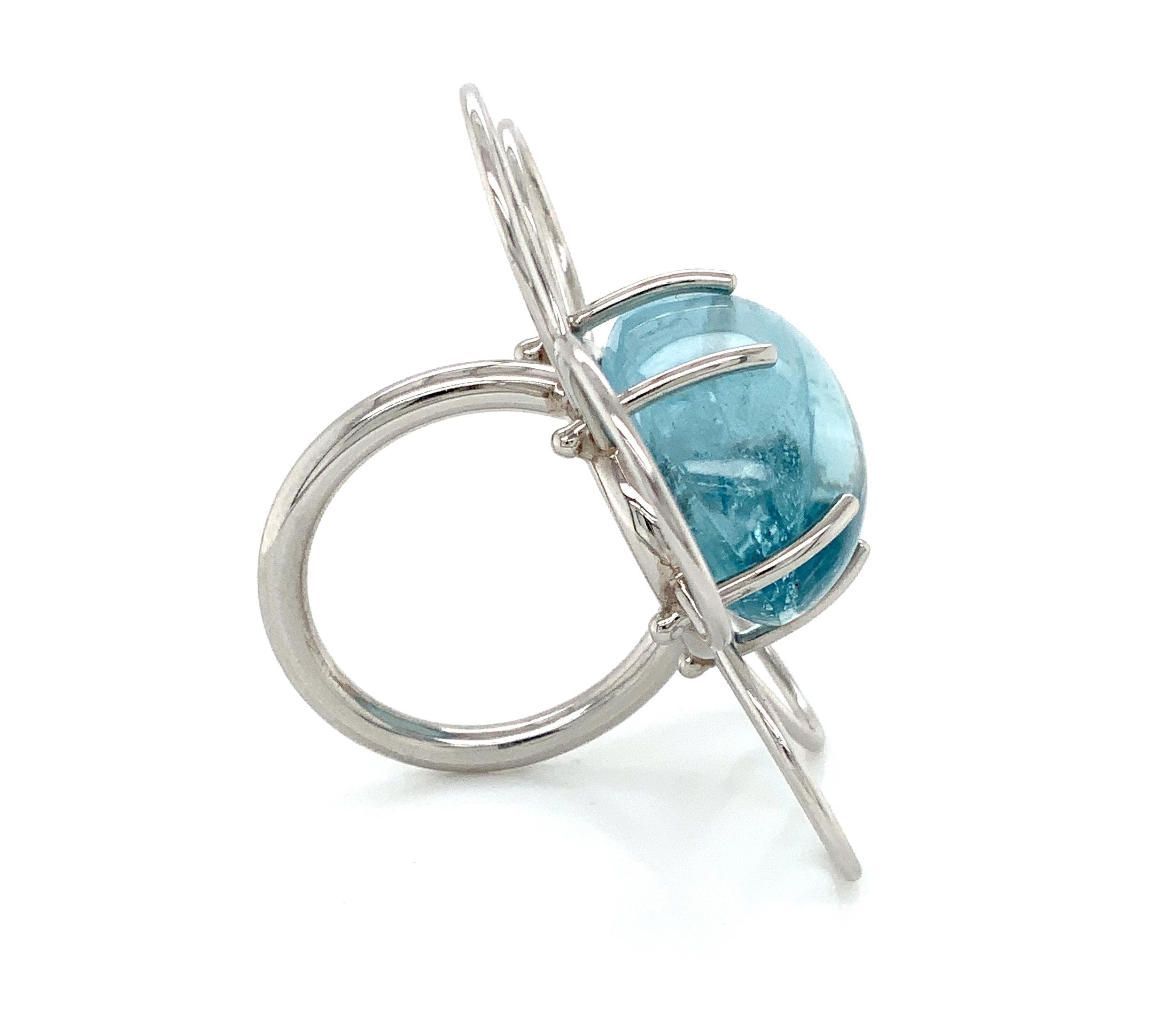 Round Cut Georg Spreng - Quick Bug Ring Platinum 950 with Blue Aquamarine oval Cabochon For Sale