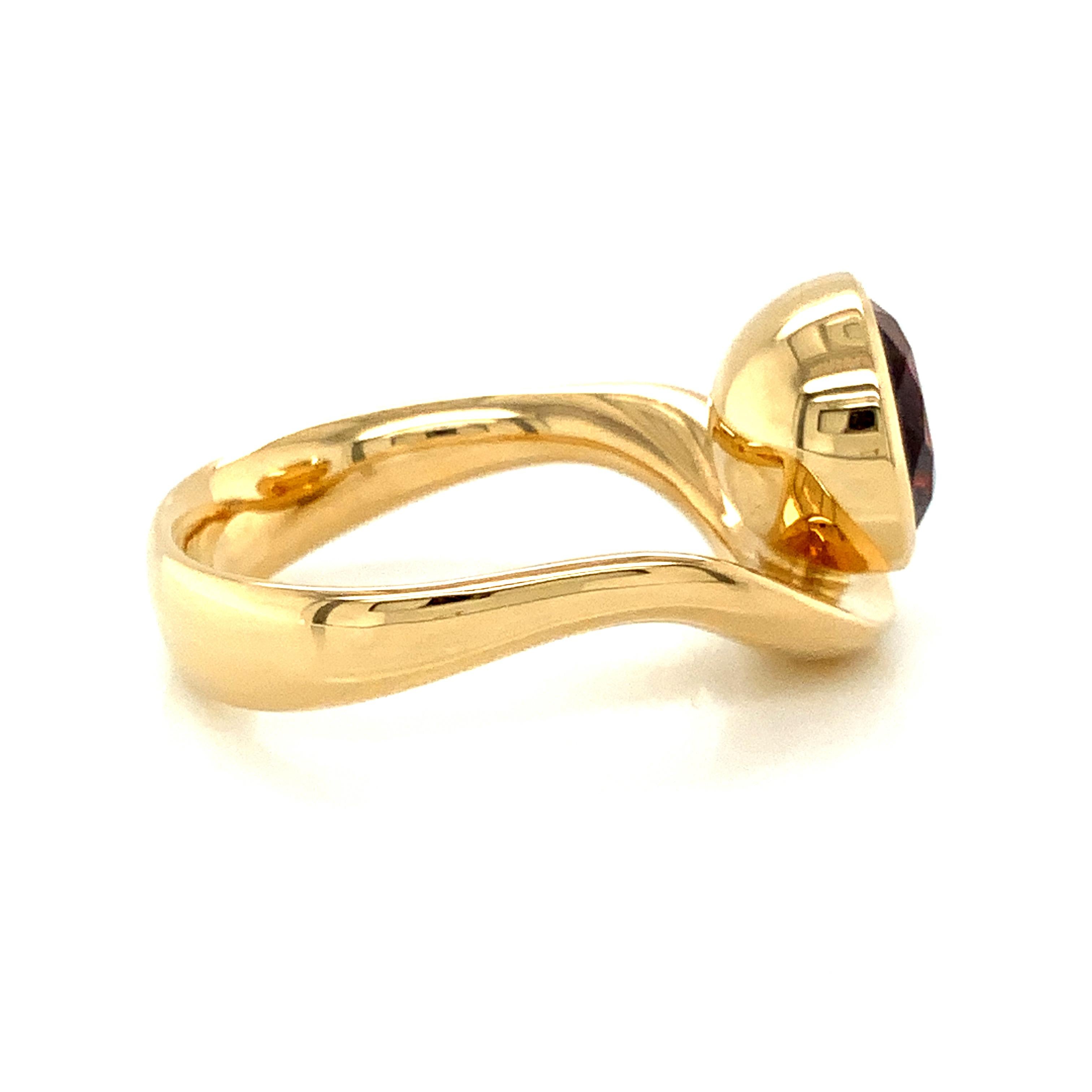 Contemporary  Georg Spreng - Swing Ring 18 Karat Yellow Gold round Citrine Madeira orange For Sale