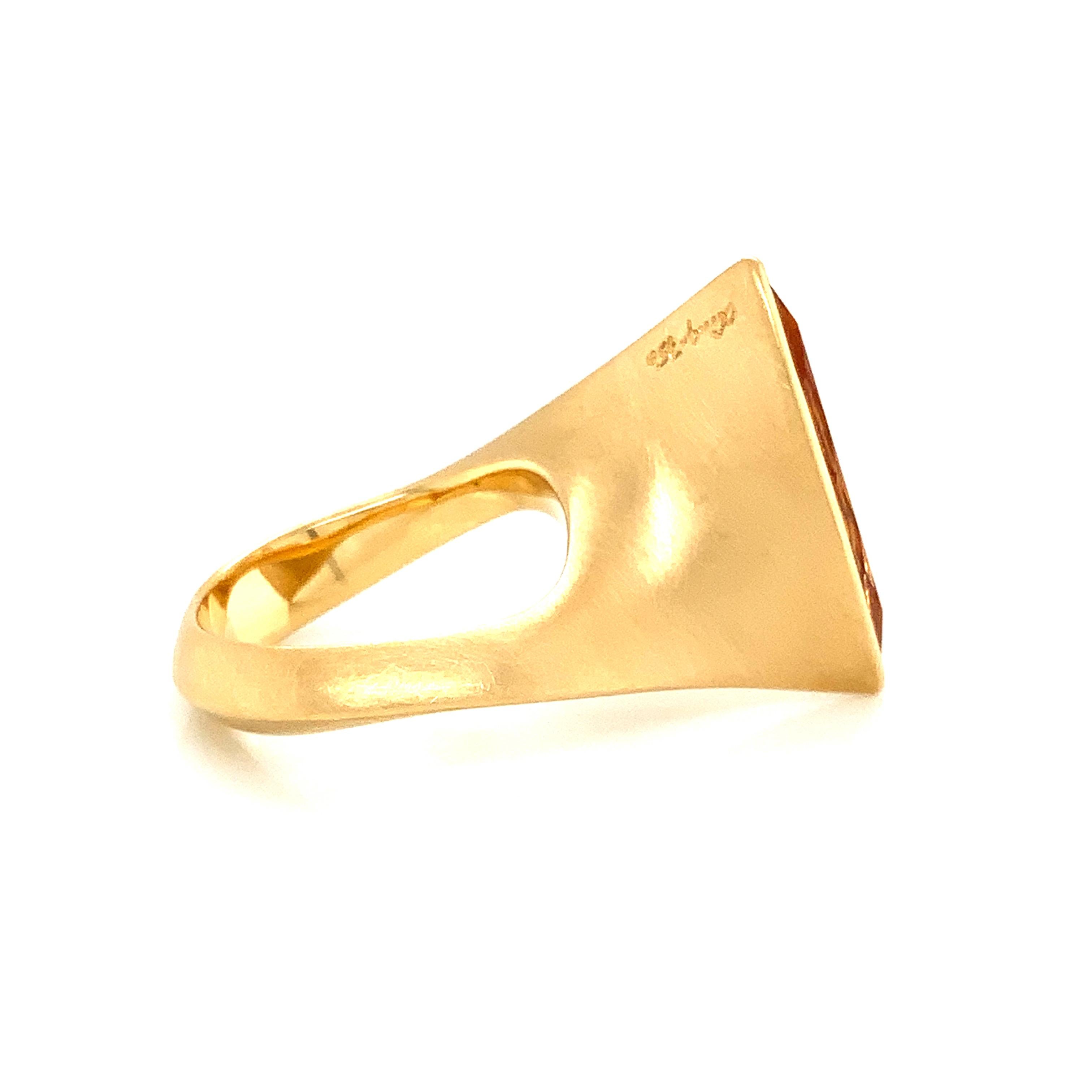 Contemporary  Georg Spreng - Twist Ring 18 Karat Yellow Gold with Citrin Golden Marquise For Sale