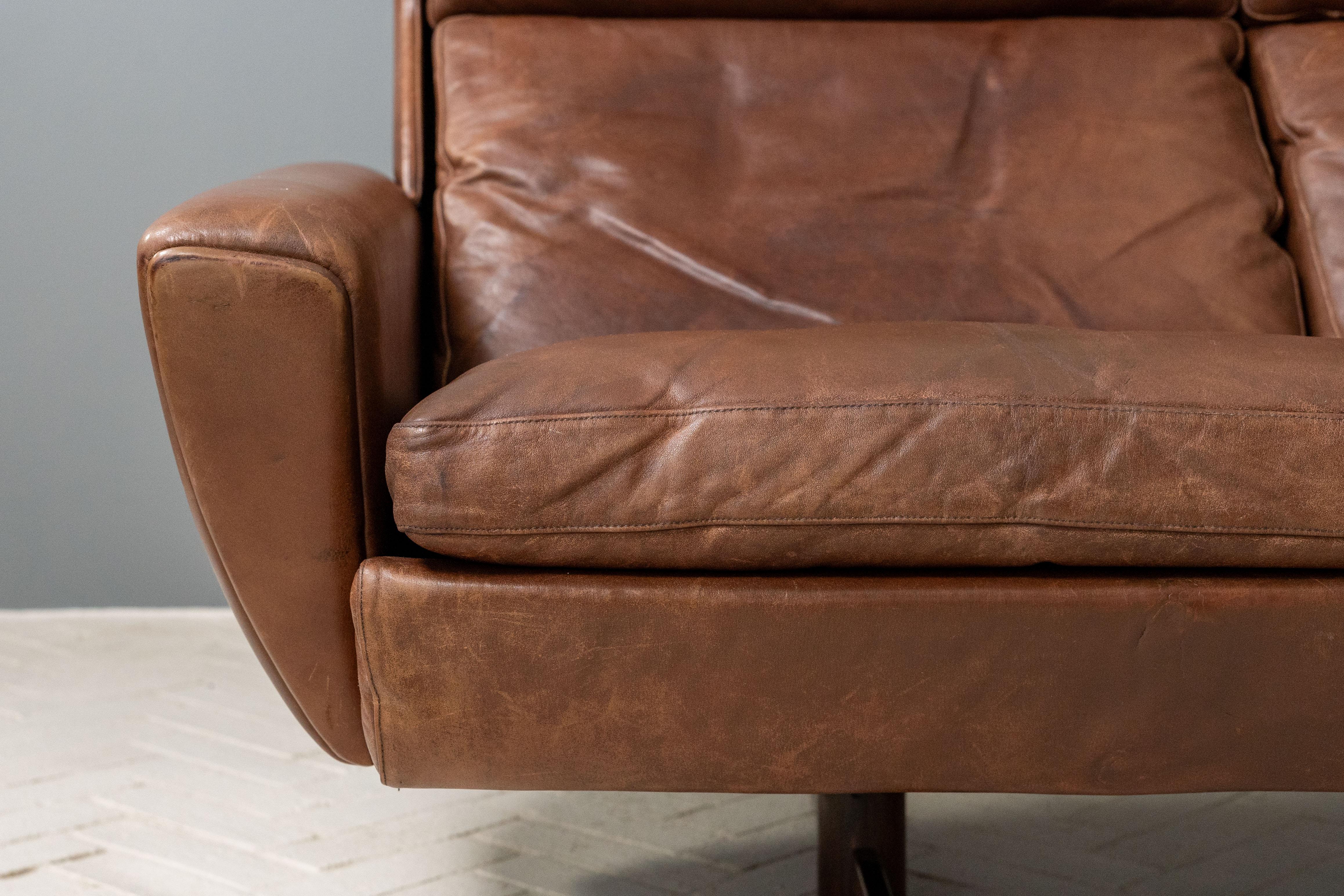 Georg Thams Brown Leather Sofa For Sale 4