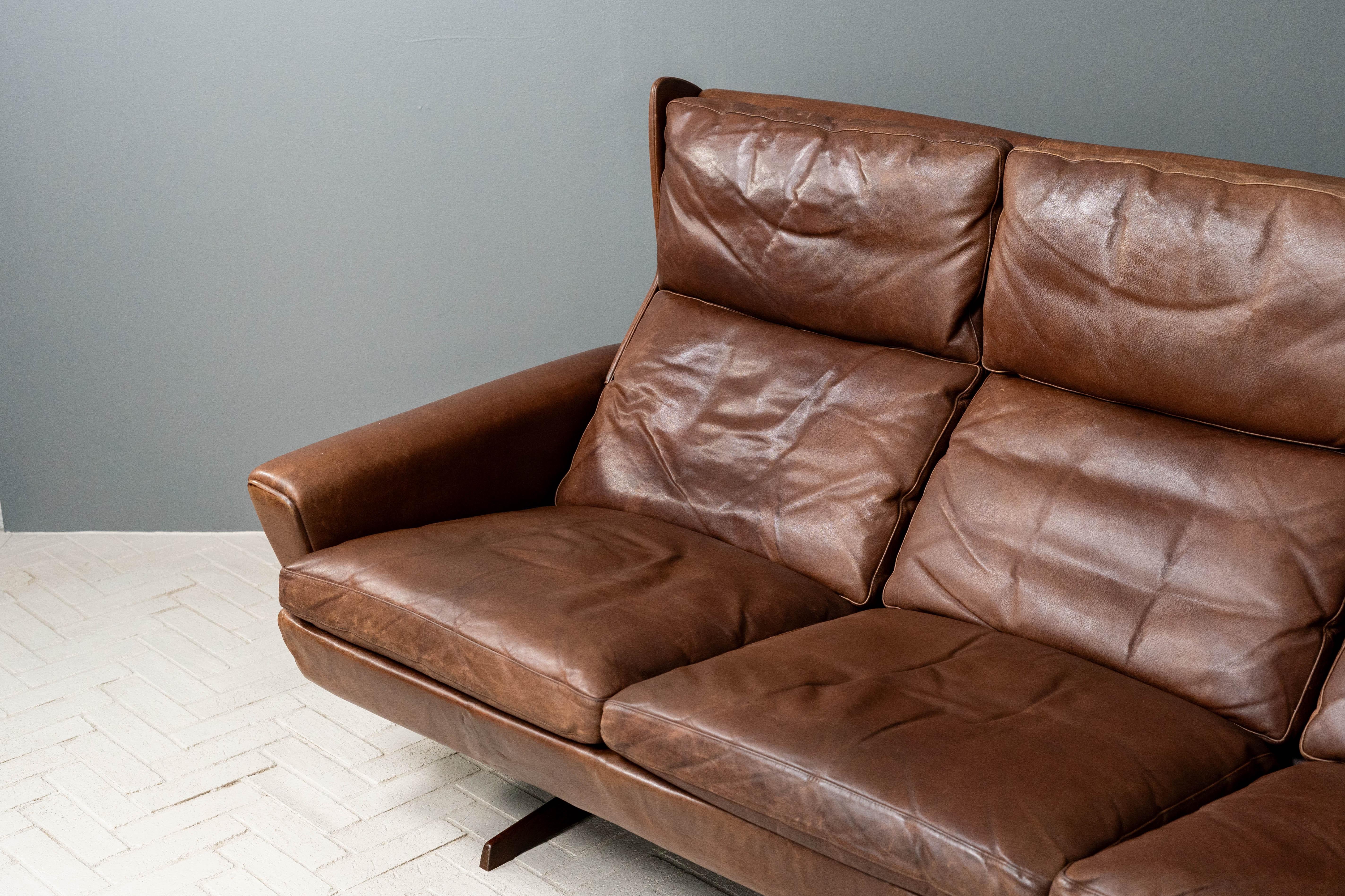 Georg Thams Brown Leather Sofa For Sale 7