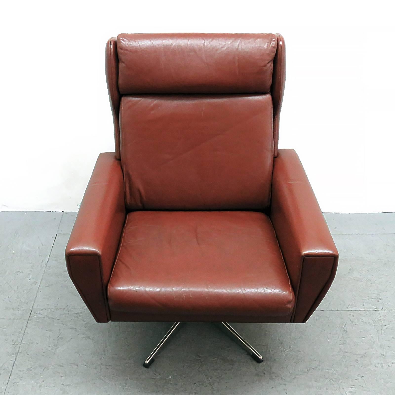 Aluminum Georg Thams Leather Lounge Chair