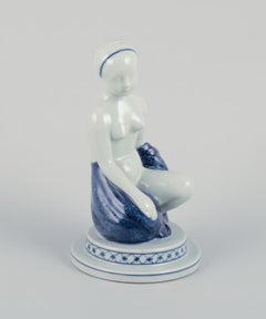 Georg Thylstrup for Royal Copenhagen. Art Deco porcelain sculpture of nude woman
