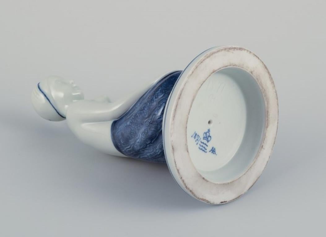 Georg Thylstrup for Royal Copenhagen. Art Deco porcelain sculpture of nude woman For Sale 2