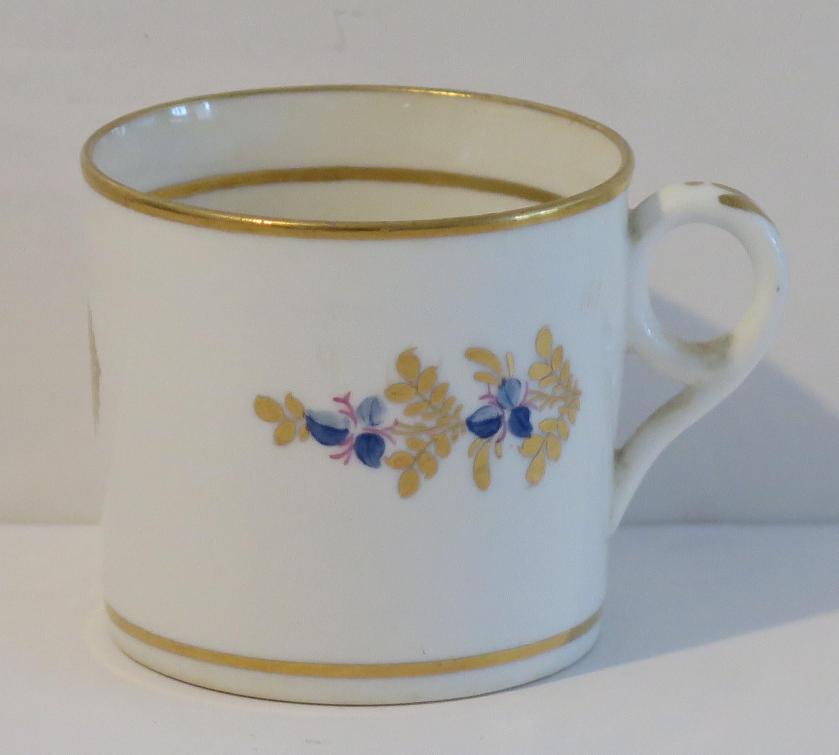 George 111 Frühes Minton Porzellan Kaffeekanne Hand gemalt  Muster 76, ca. 1805 (Englisch) im Angebot